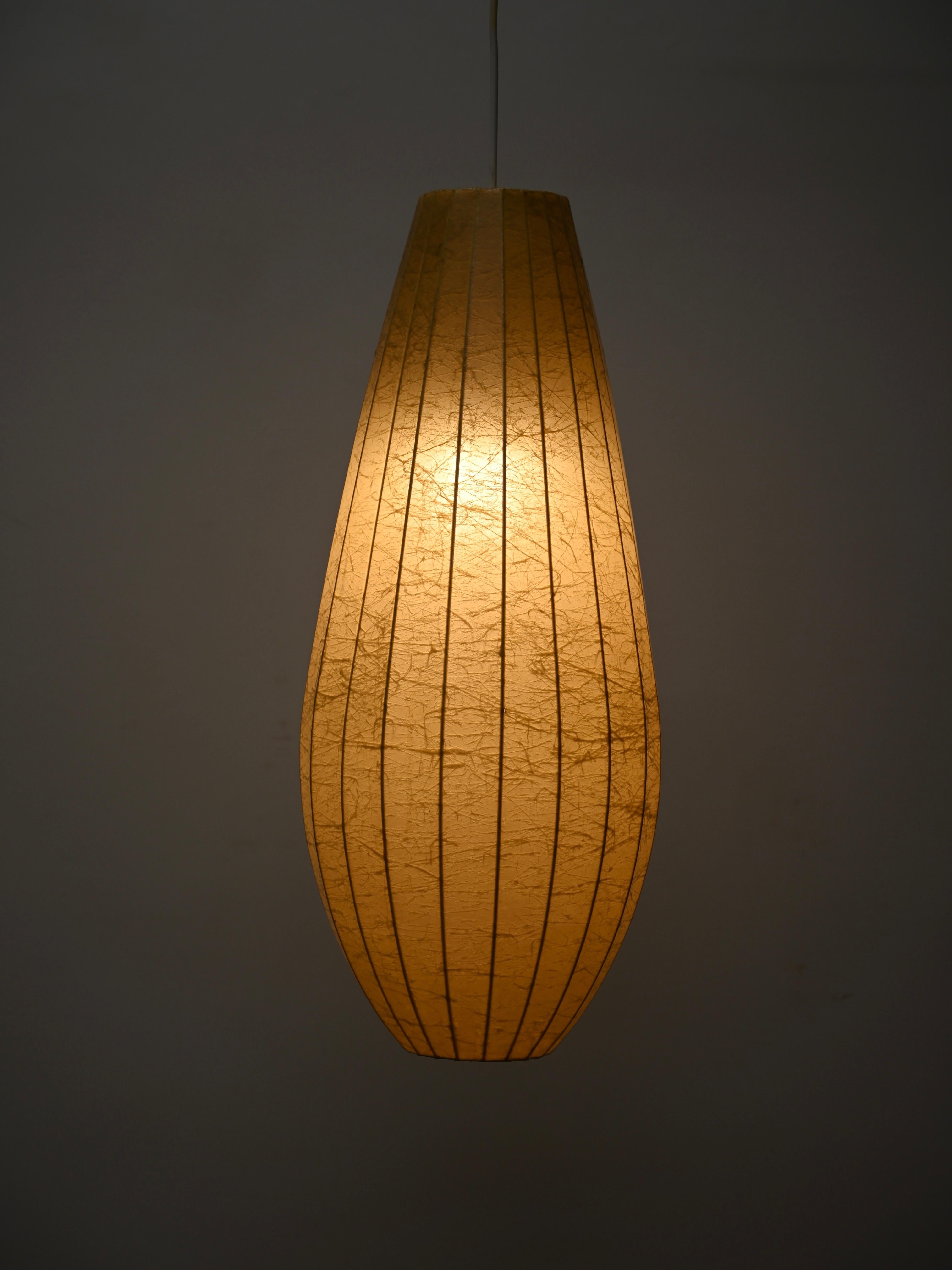 Colgante italiano de mediados de siglo en forma de 