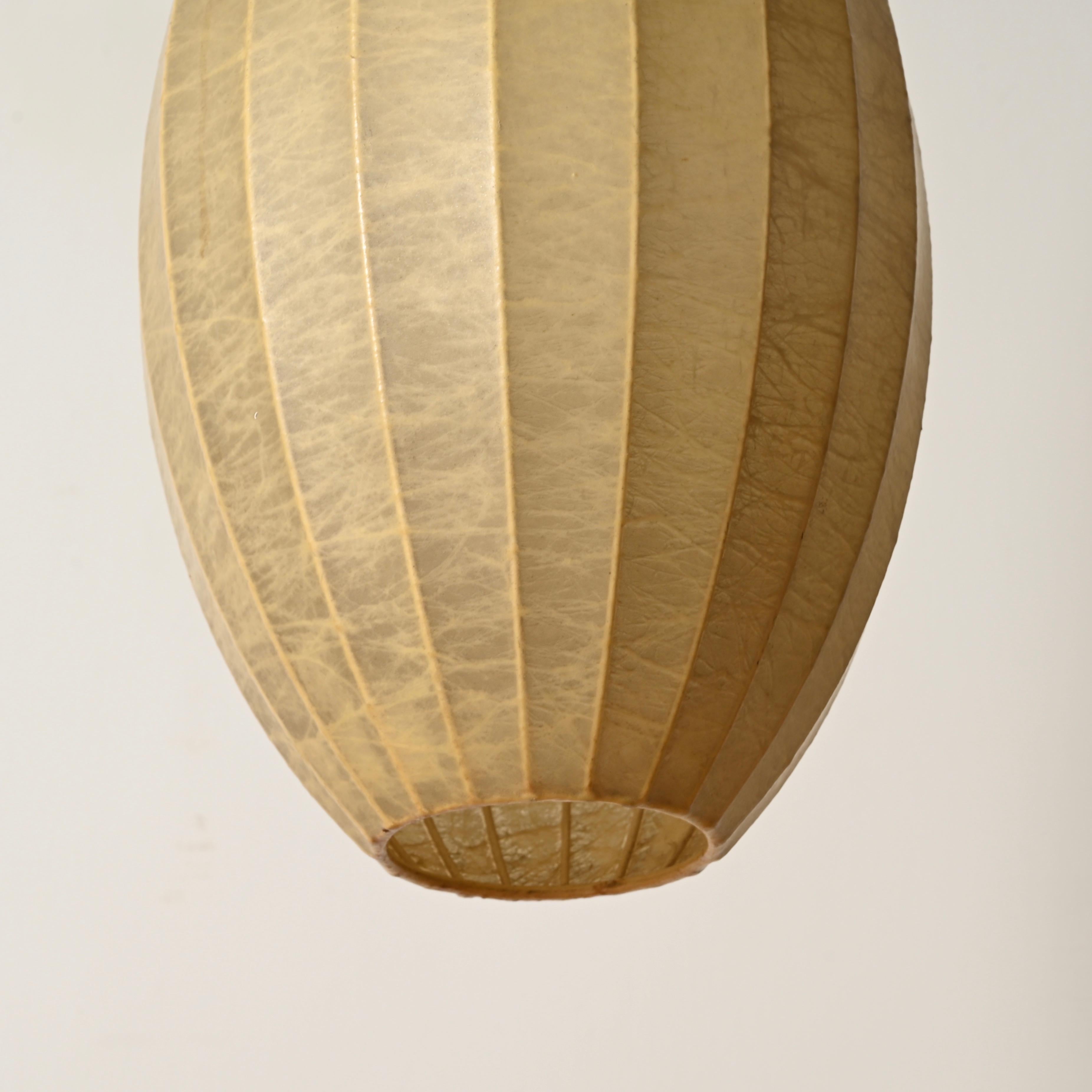 Colgante italiano de mediados de siglo en forma de 