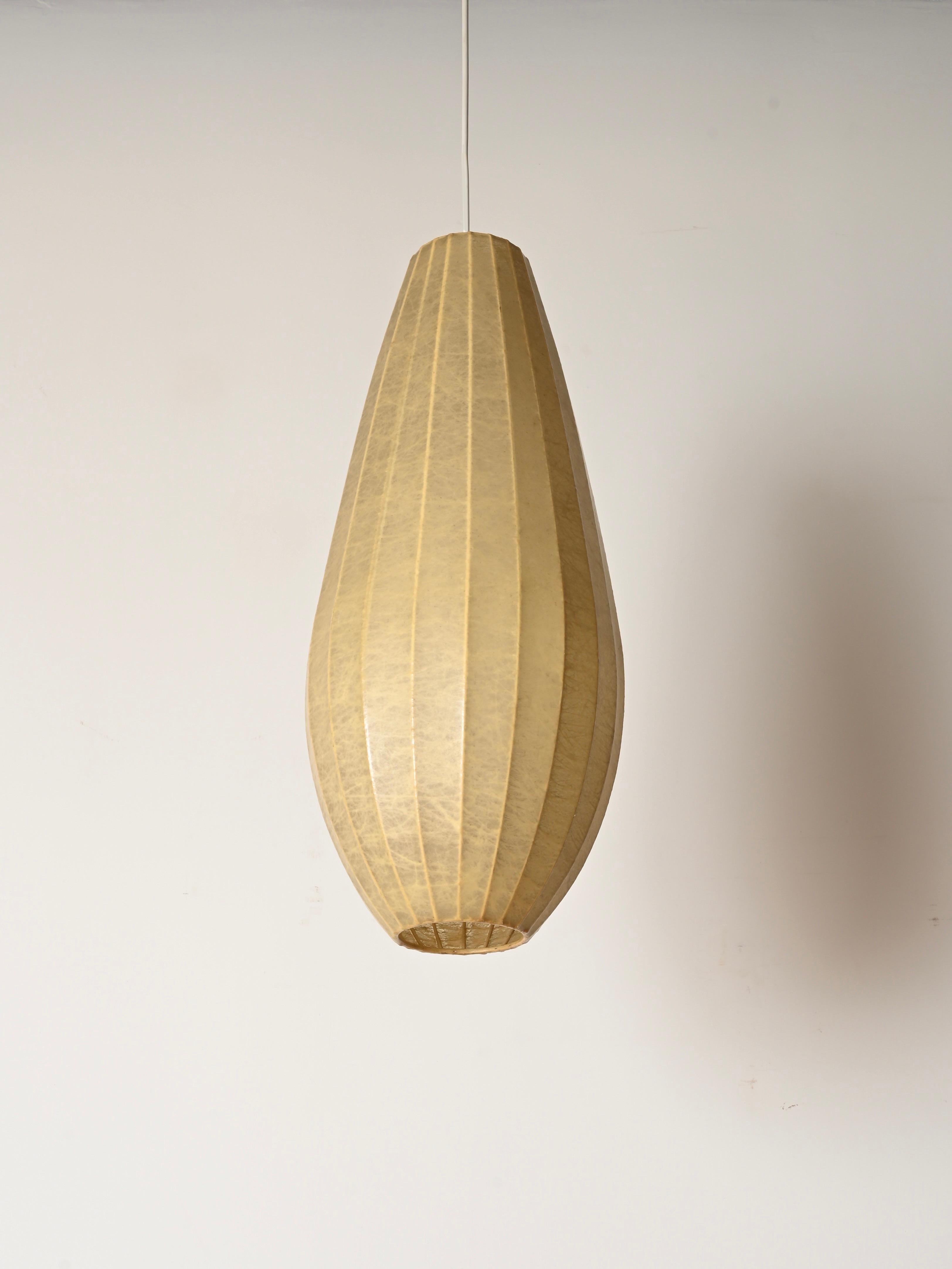 Colgante italiano de mediados de siglo en forma de 