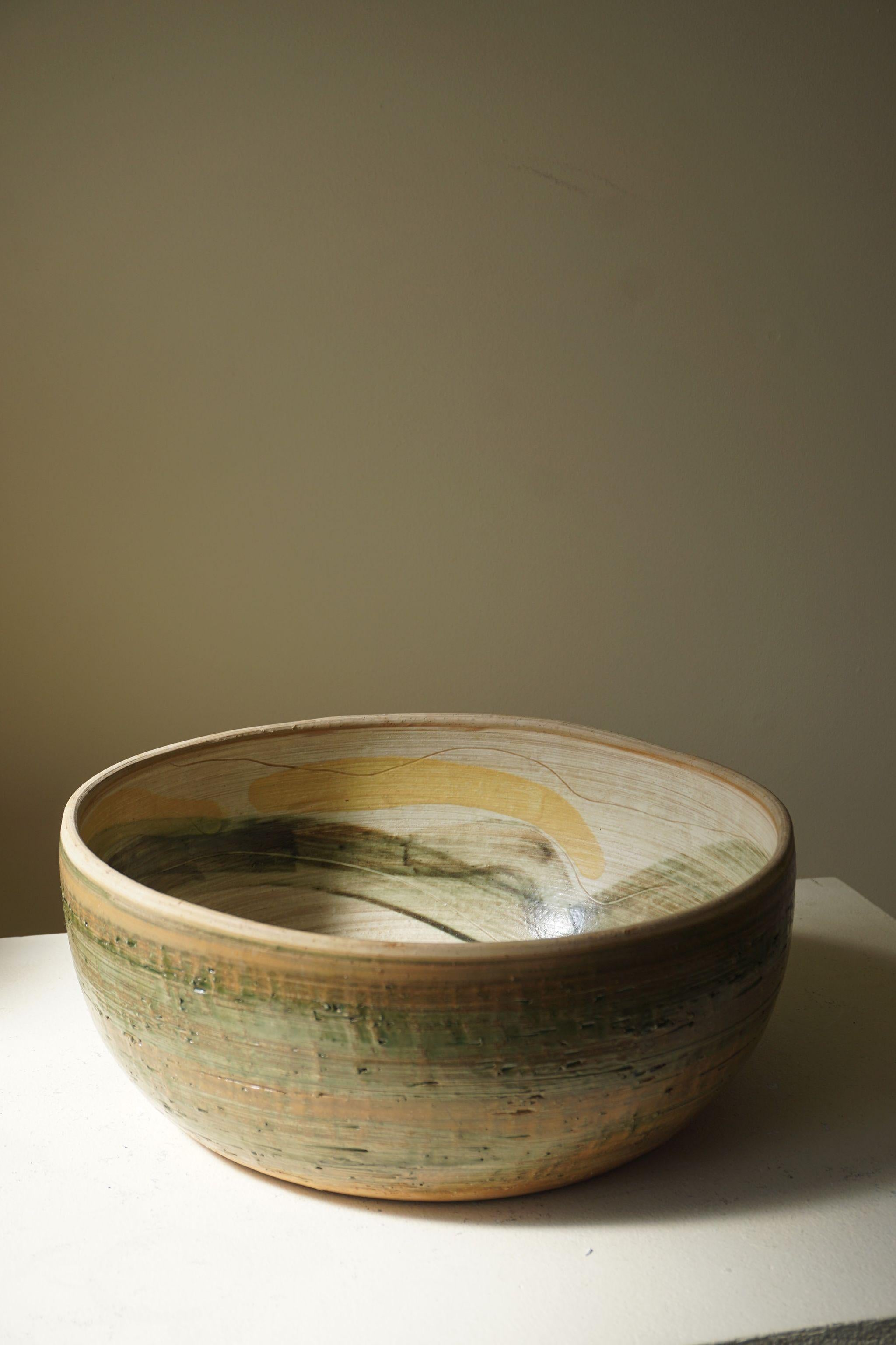 Scandinavo moderno Ciotola grande in ceramica di metà secolo di Hanne Schneider, 1988 in vendita
