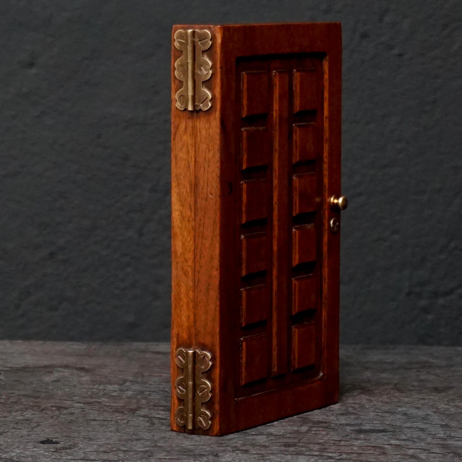 Midcentury Large Brass Key in Walnut Wood Flat Box Shaped as a Door 3