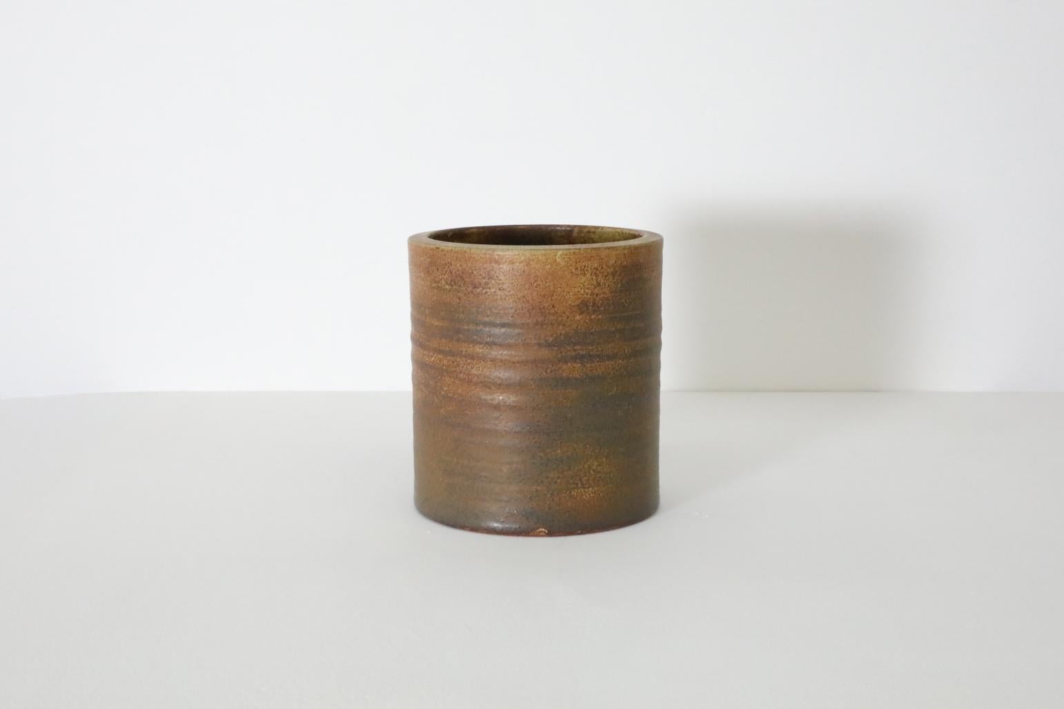 Olandese Grande vaso in ceramica di metà secolo attribuito a Piet Knepper per Mobach, anni '70 in vendita