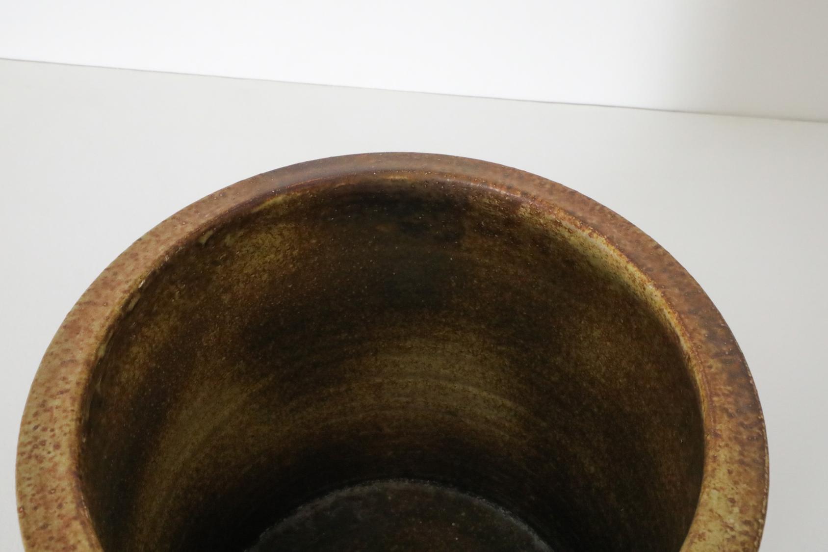 Grande vaso in ceramica di metà secolo attribuito a Piet Knepper per Mobach, anni '70 in vendita 1
