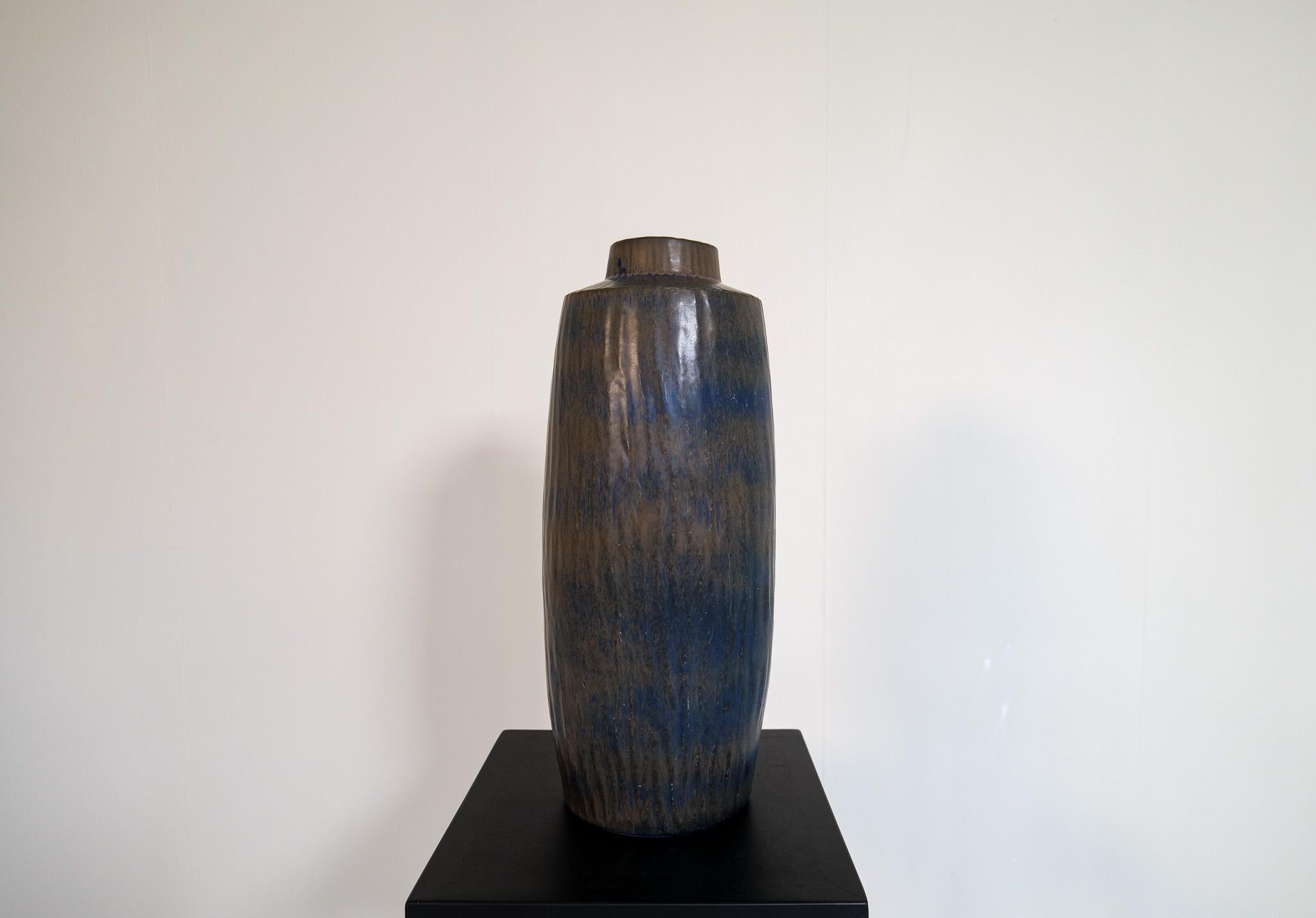 Midcentury Modern Large Ceramic Vase Rubus Gunnar Nylund Rörstrand, Sweden 3