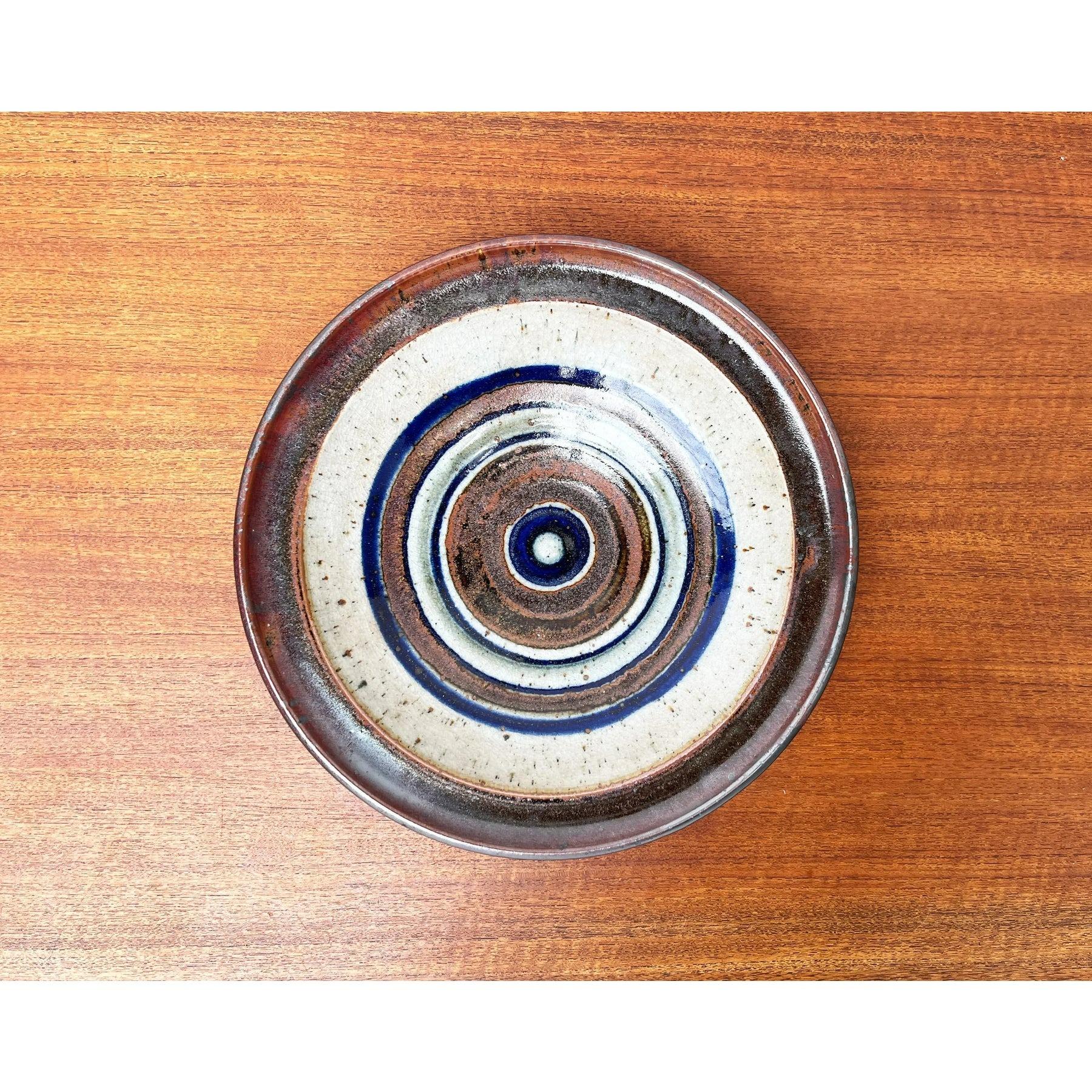 Mid-Century Large Danish Studio Pottery Bowl by Helle Allpass, Danmark, 1960s, in Very Good conditions. Designed 1960 to 1969 This piece has an attribution mark, I am sure that it is completely authentic and take full responsibility for any