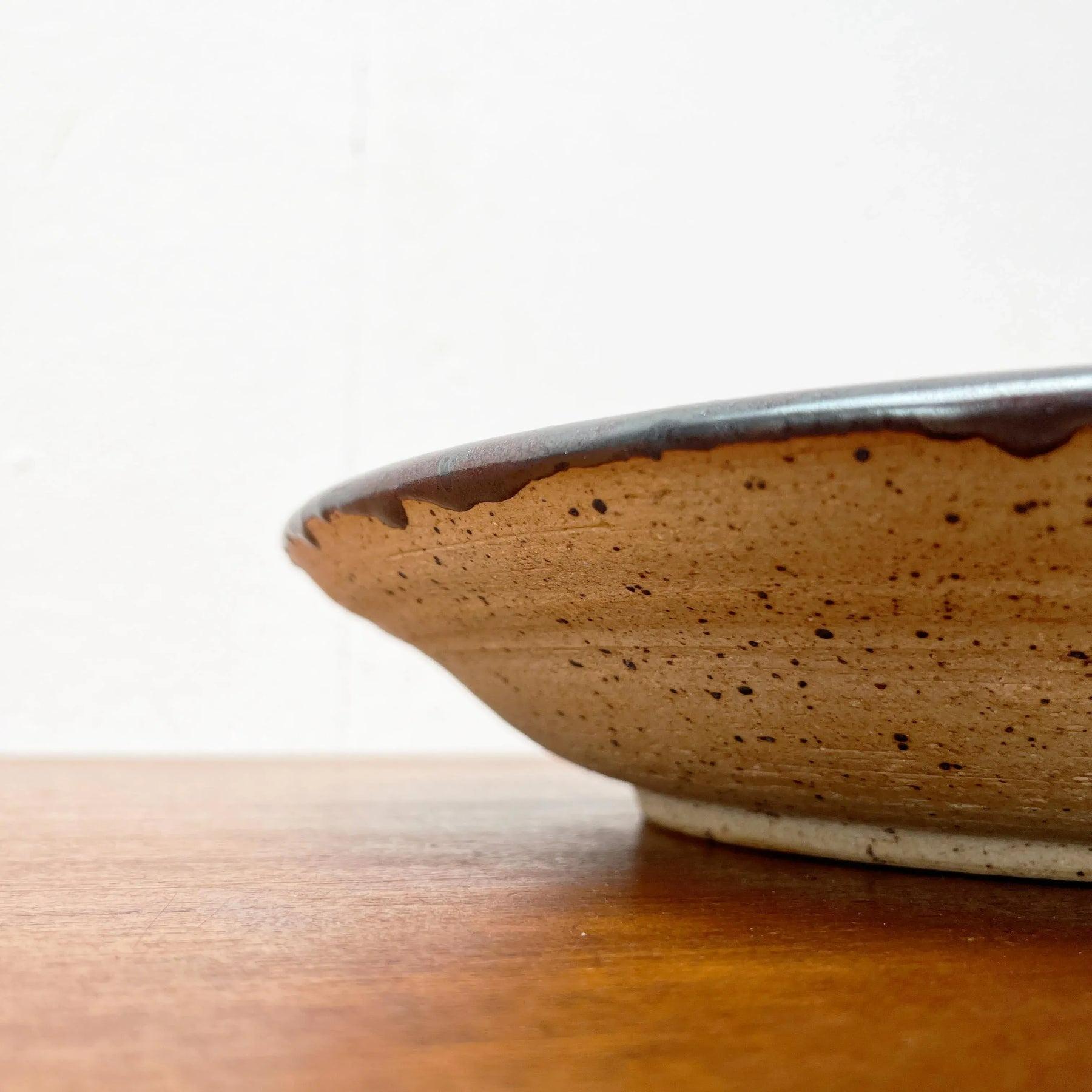 Mid-Century Large Danish Studio Pottery Bowl by Helle Allpass, Danmark, 1960s For Sale 1