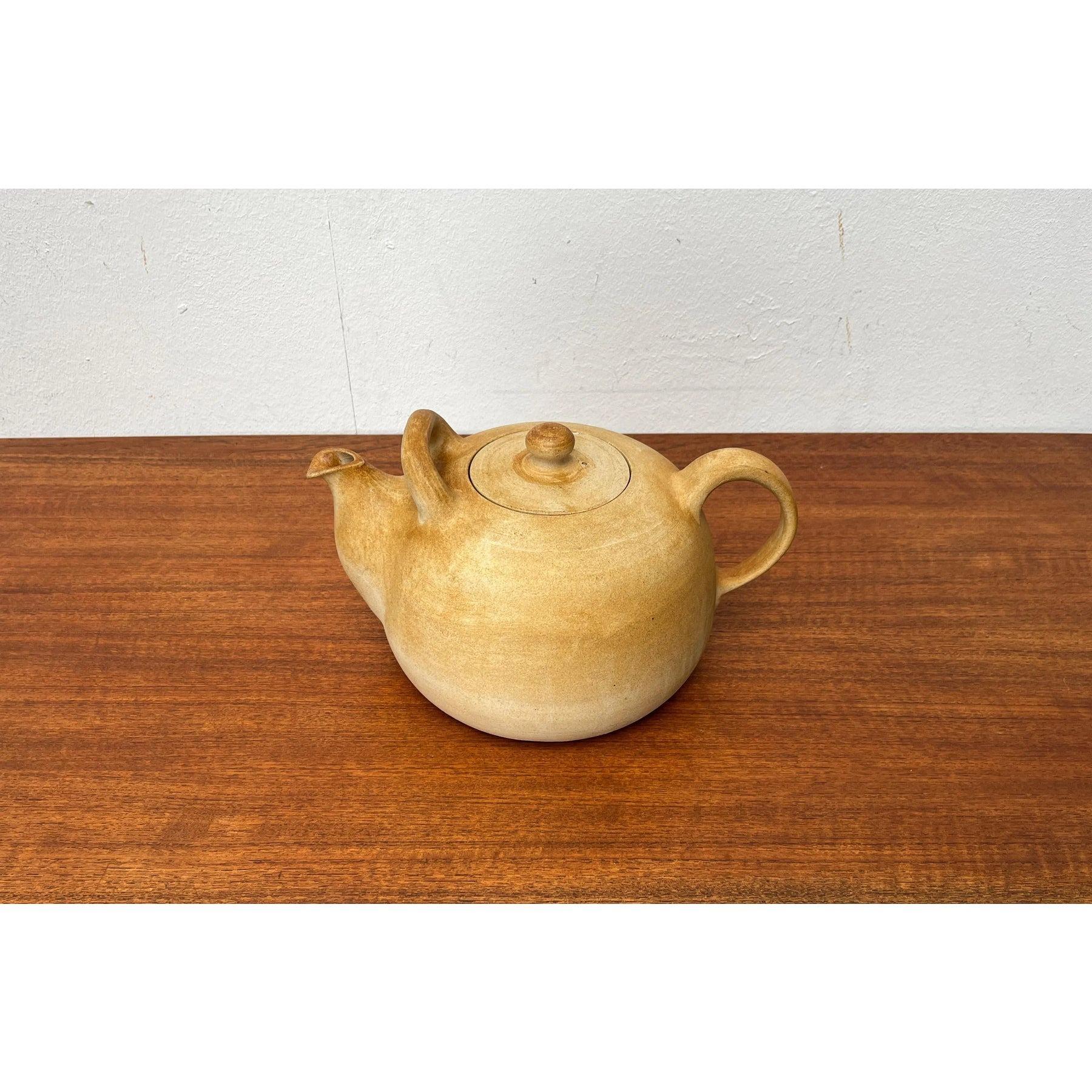 Mid-Century Large Danish Studio Pottery Teapot by Herman A. Kähler, 1960s im Angebot 4
