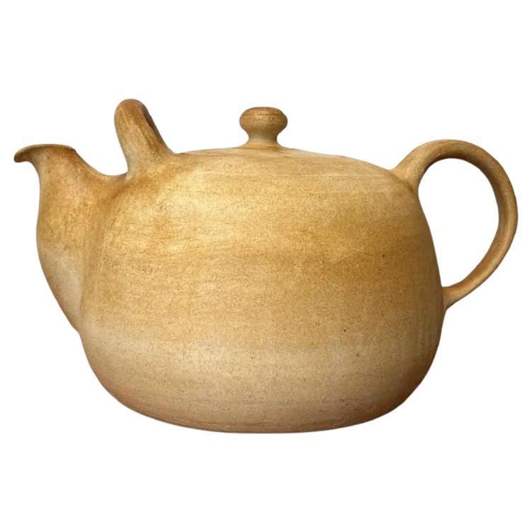 Grande théière danoise du milieu du siècle en Studio Pottery par Herman A. Kähler, années 1960