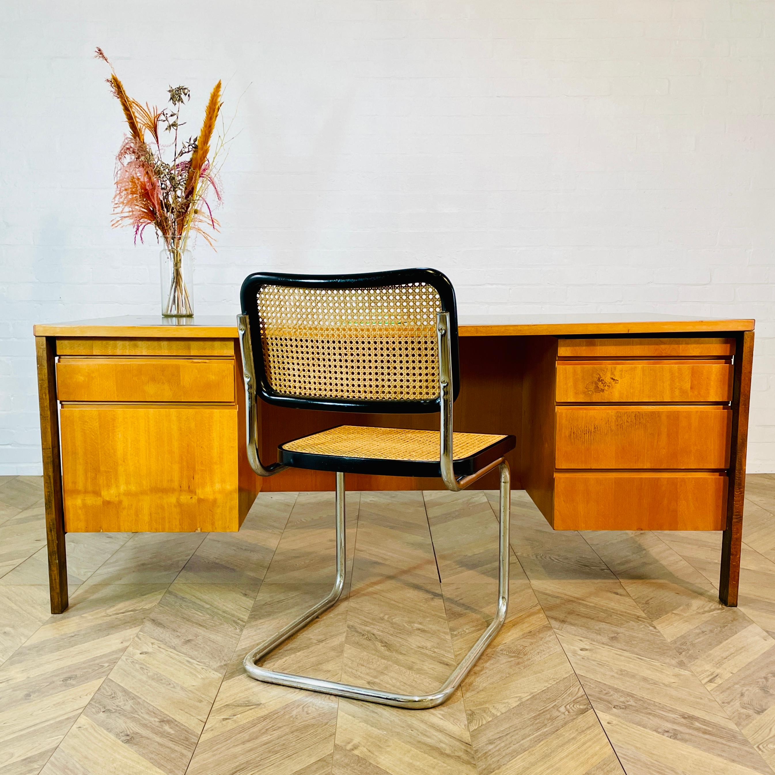 Mid-Century Large Desk By Jens Risom with Green Rixine Top, circa 1960s For Sale 4