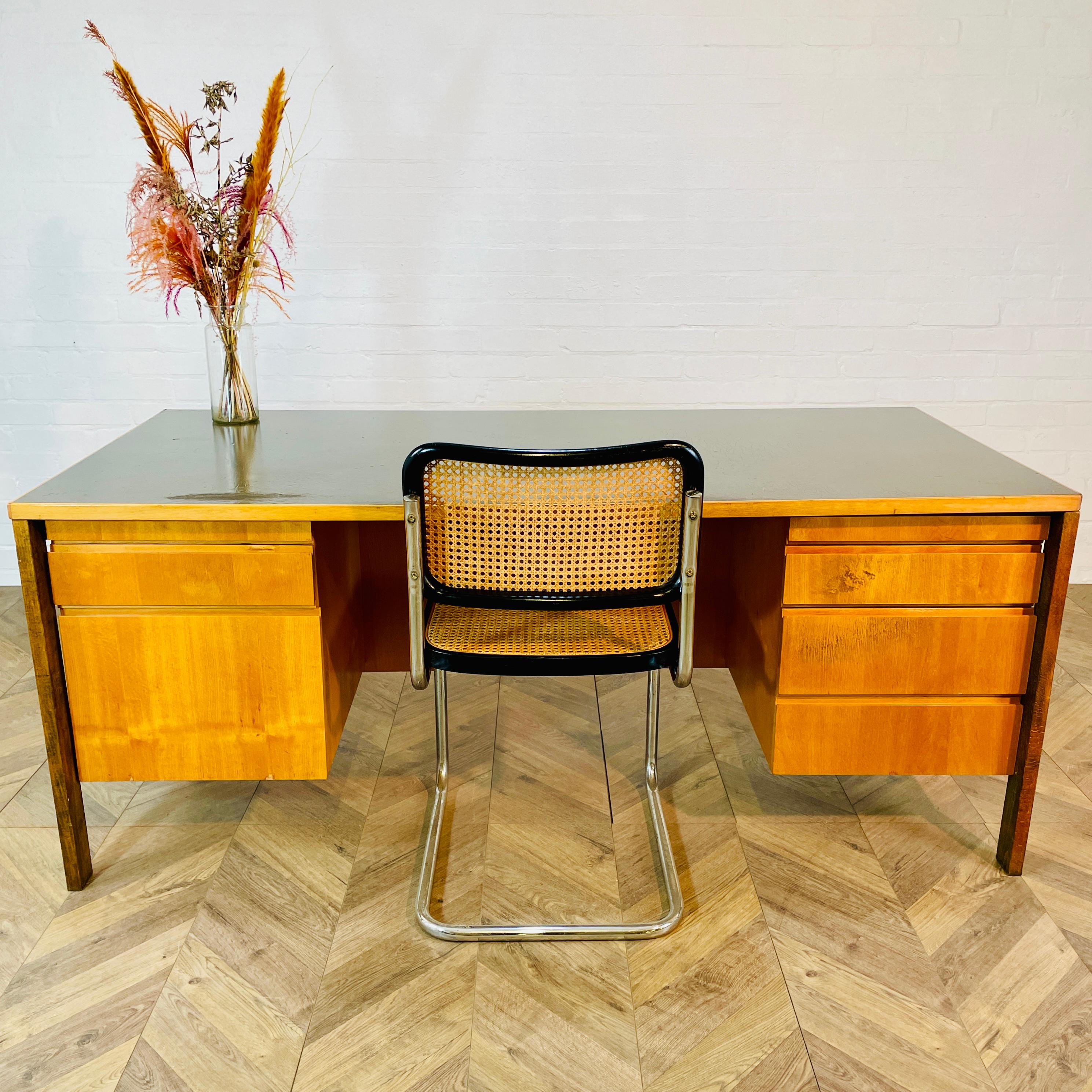 Mid-Century Large Desk By Jens Risom with Green Rixine Top, circa 1960s In Good Condition For Sale In Ely, GB