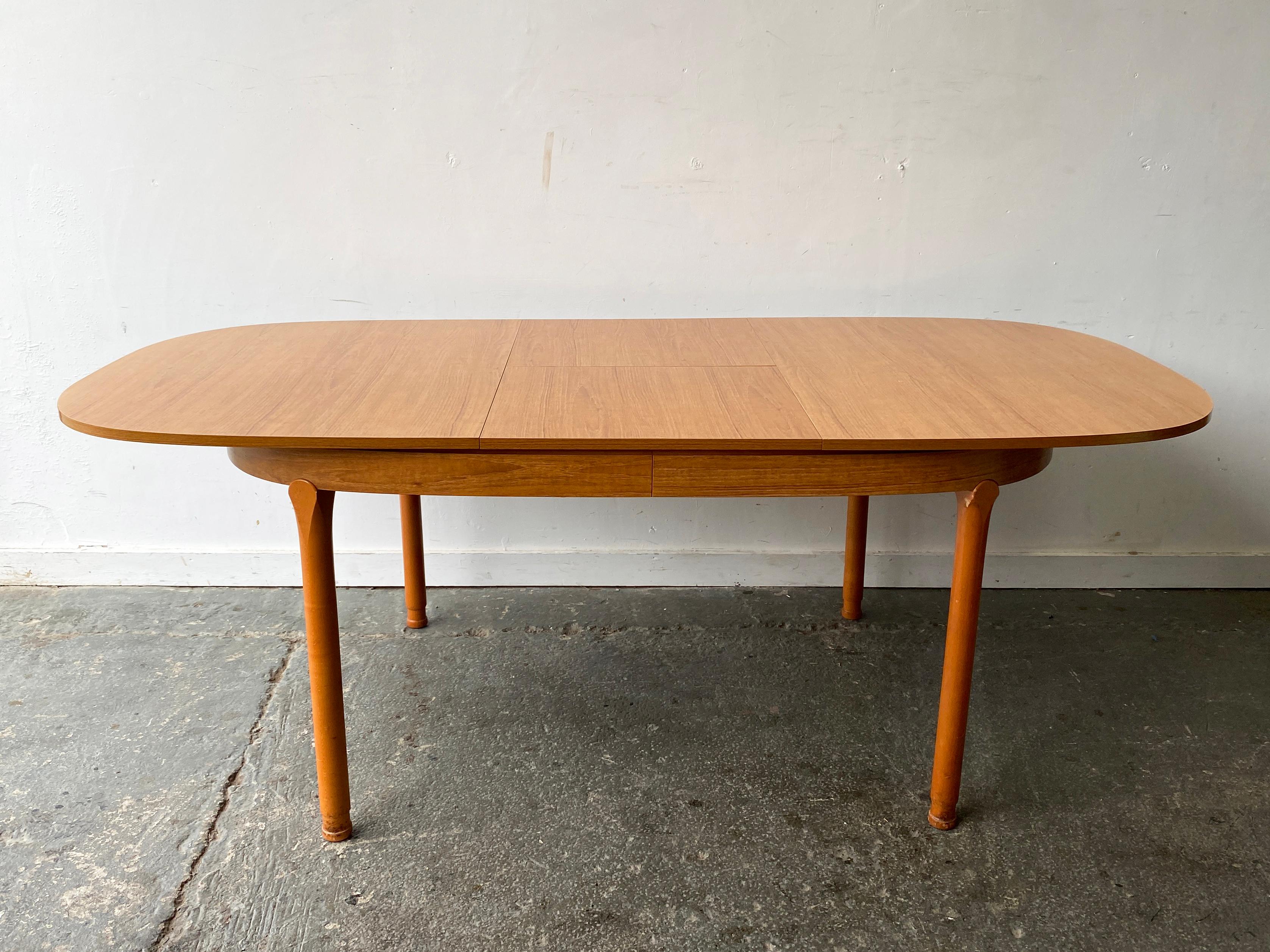 Großer Mid-Century-Esstisch von Schreiber Furniture (Britisch) im Angebot