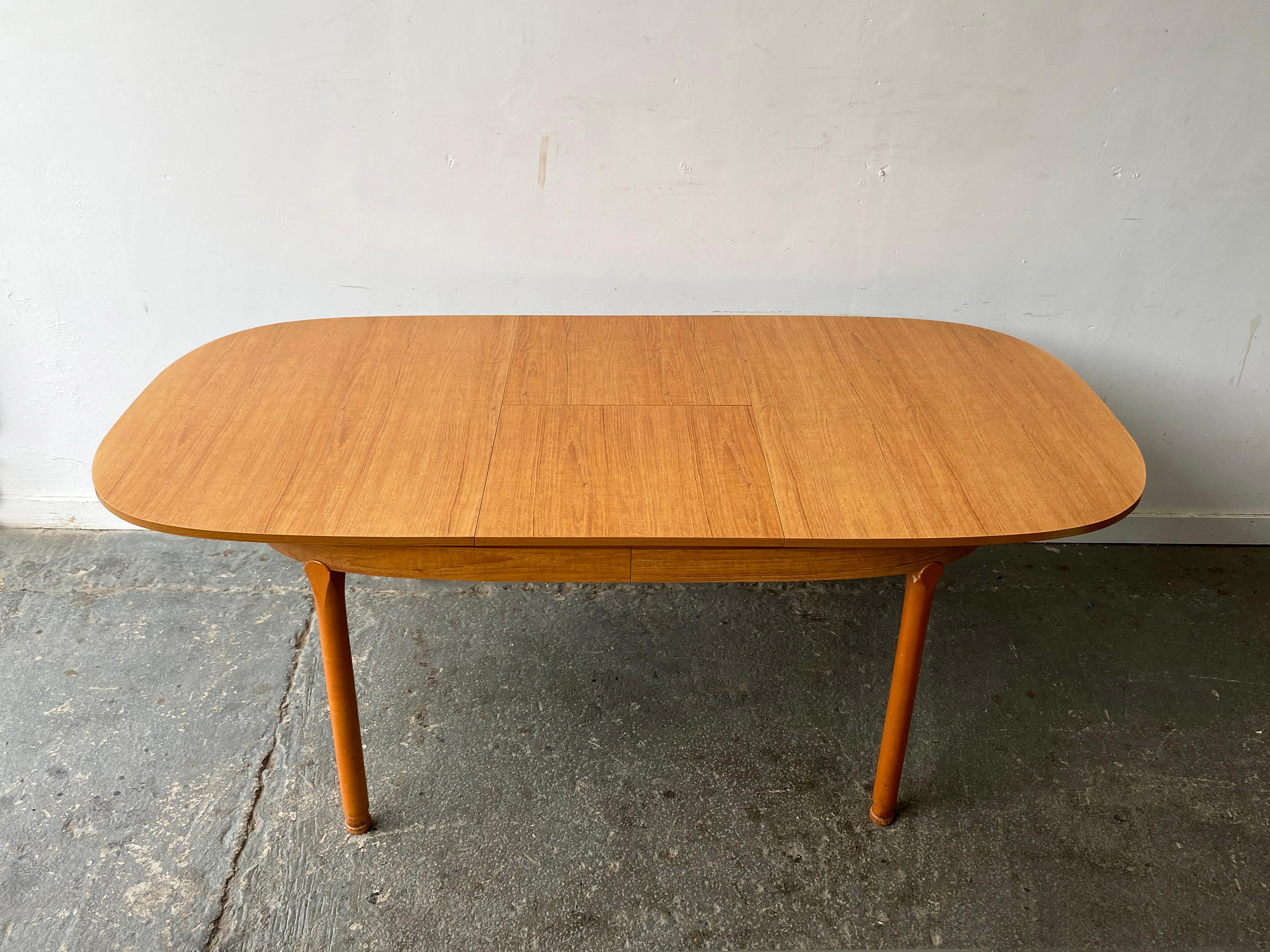 Großer Mid-Century-Esstisch von Schreiber Furniture im Zustand „Hervorragend“ im Angebot in London, GB