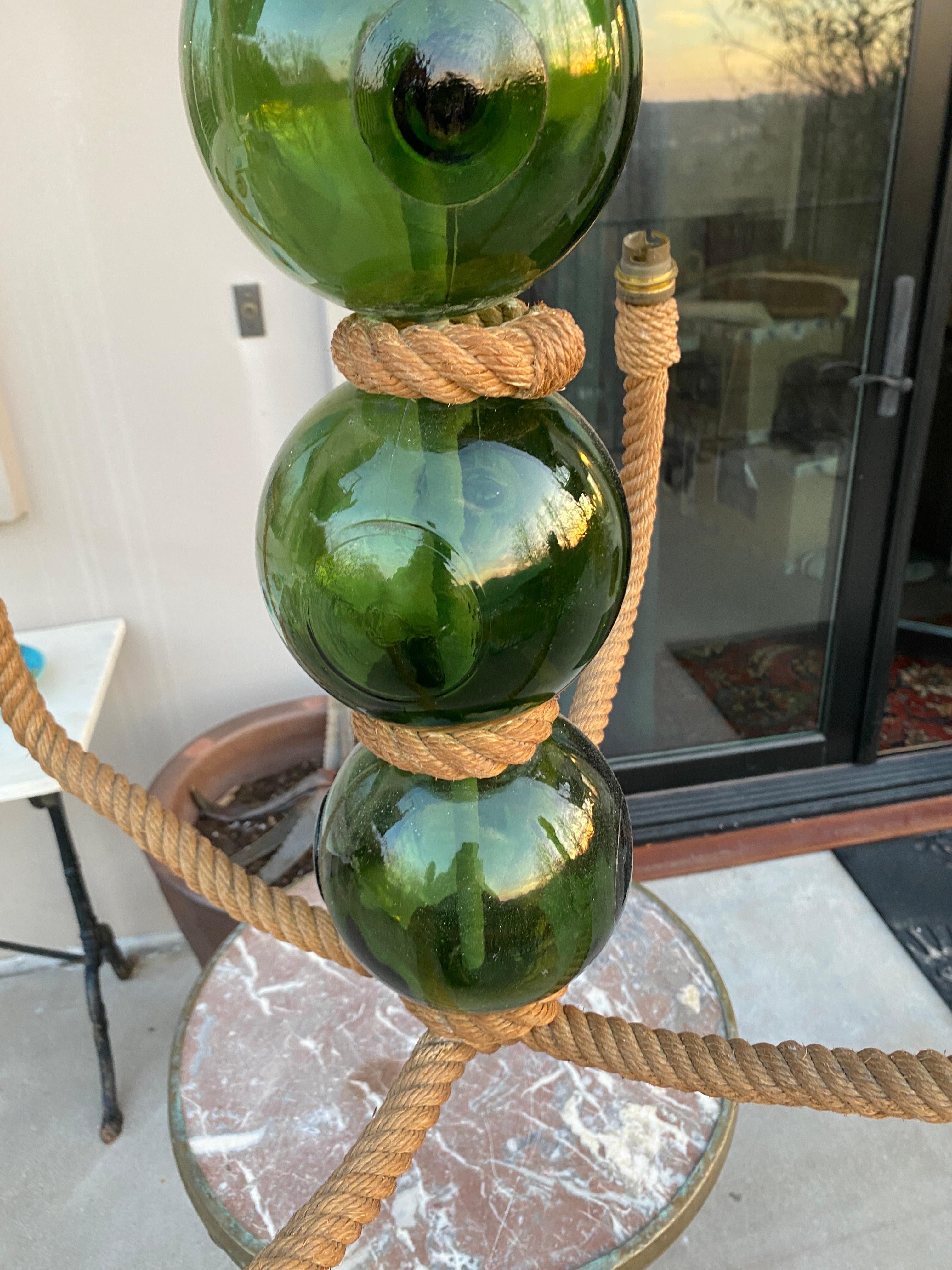 Large 3 arms rope chandelier Audoux Minet, circa 1960.
With 3 green glass sphere.
Nautical style.