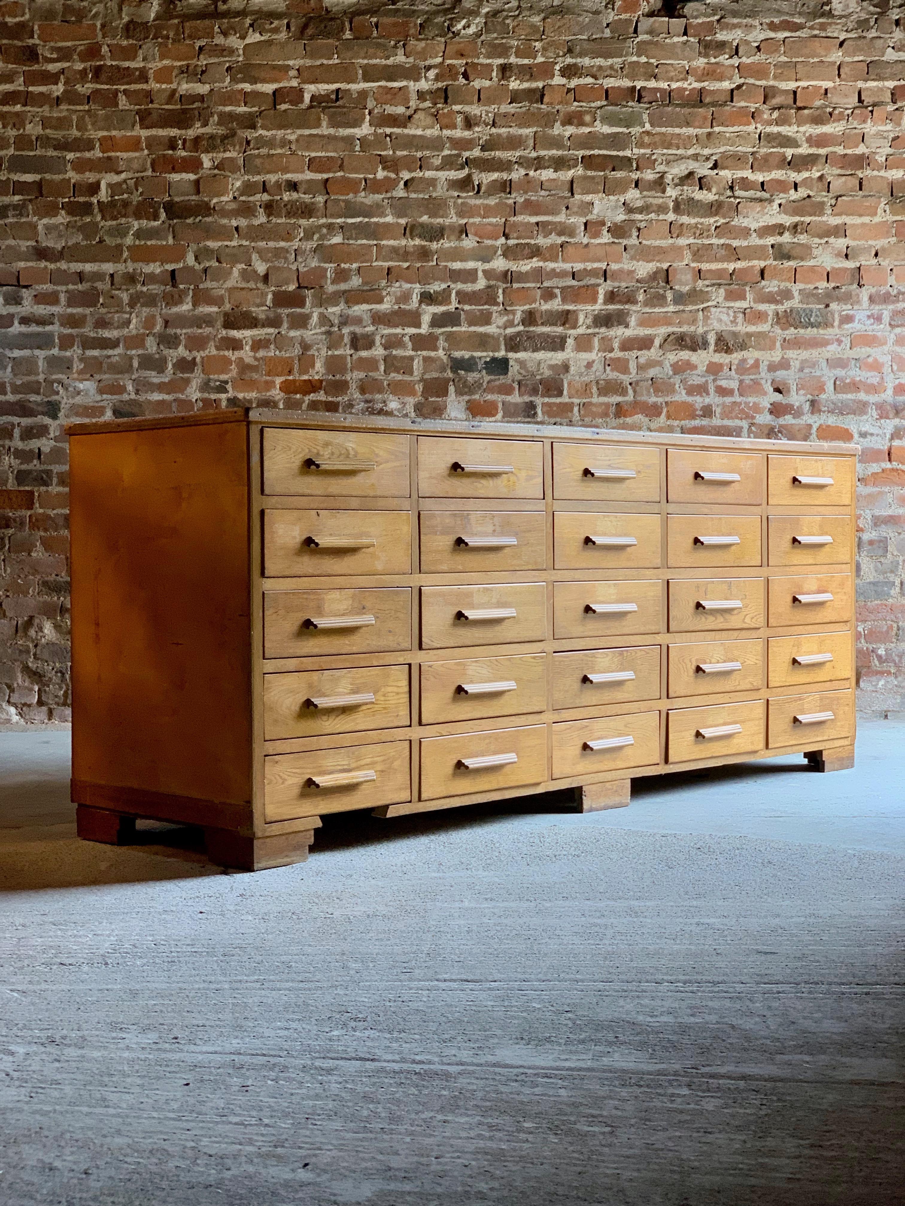 Midcentury Large Haberdashery Oak Shop Counter 25 Drawers, 1940s 4