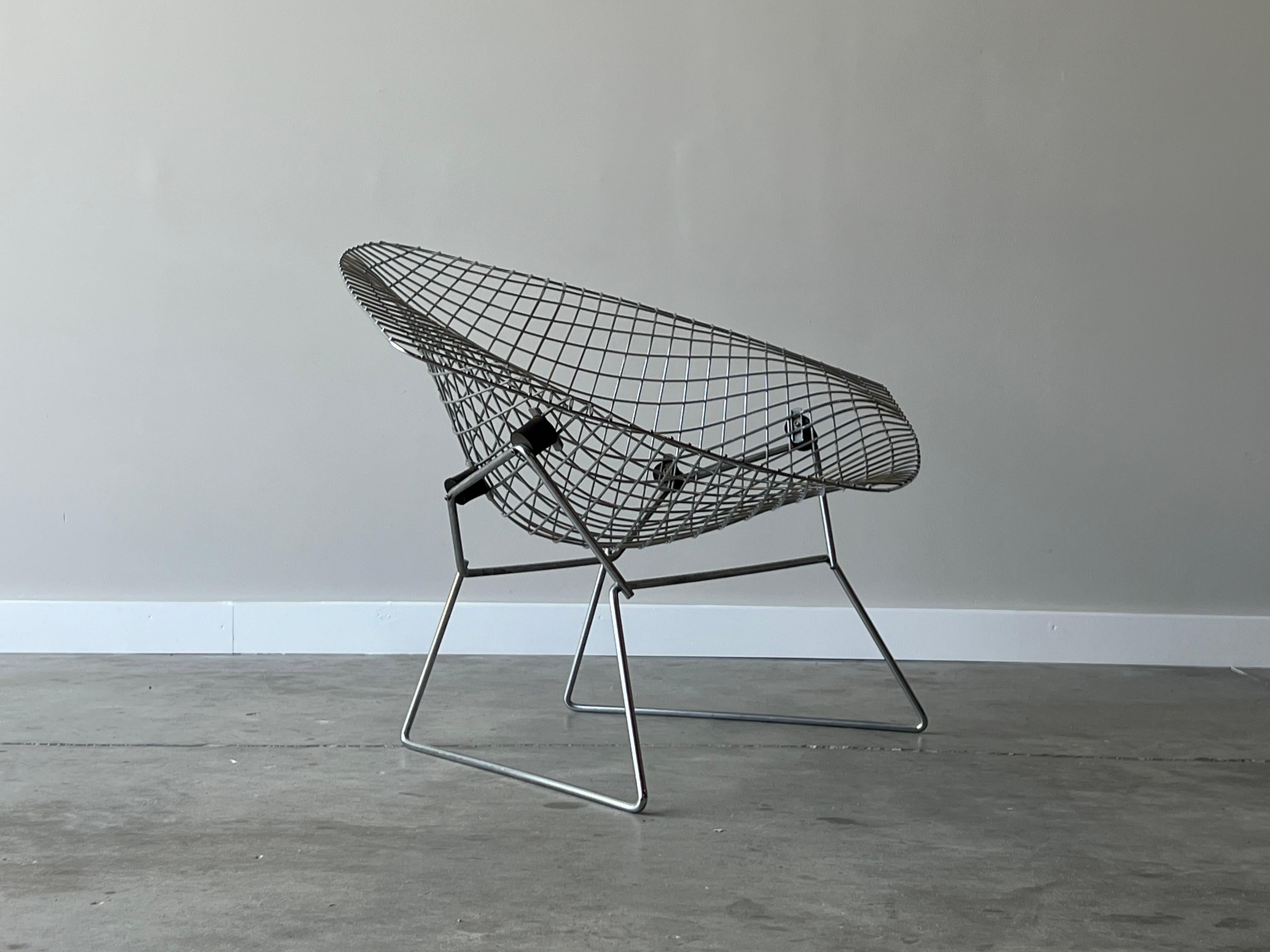 Mid-Century Large Knoll Diamond Bertoia Lounge - Single  In Good Condition For Sale In Raleigh, NC