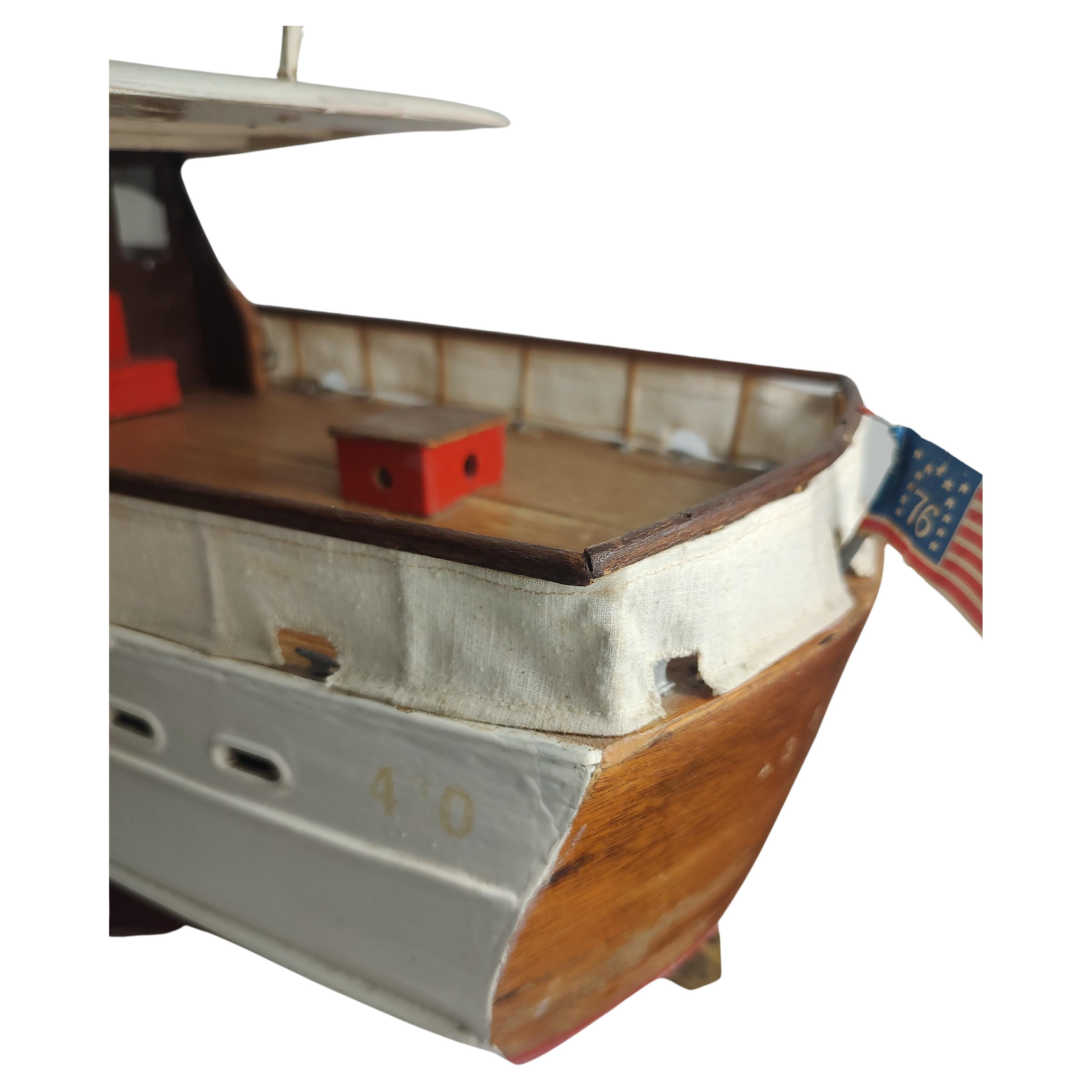 chris-craft cabin cruiser