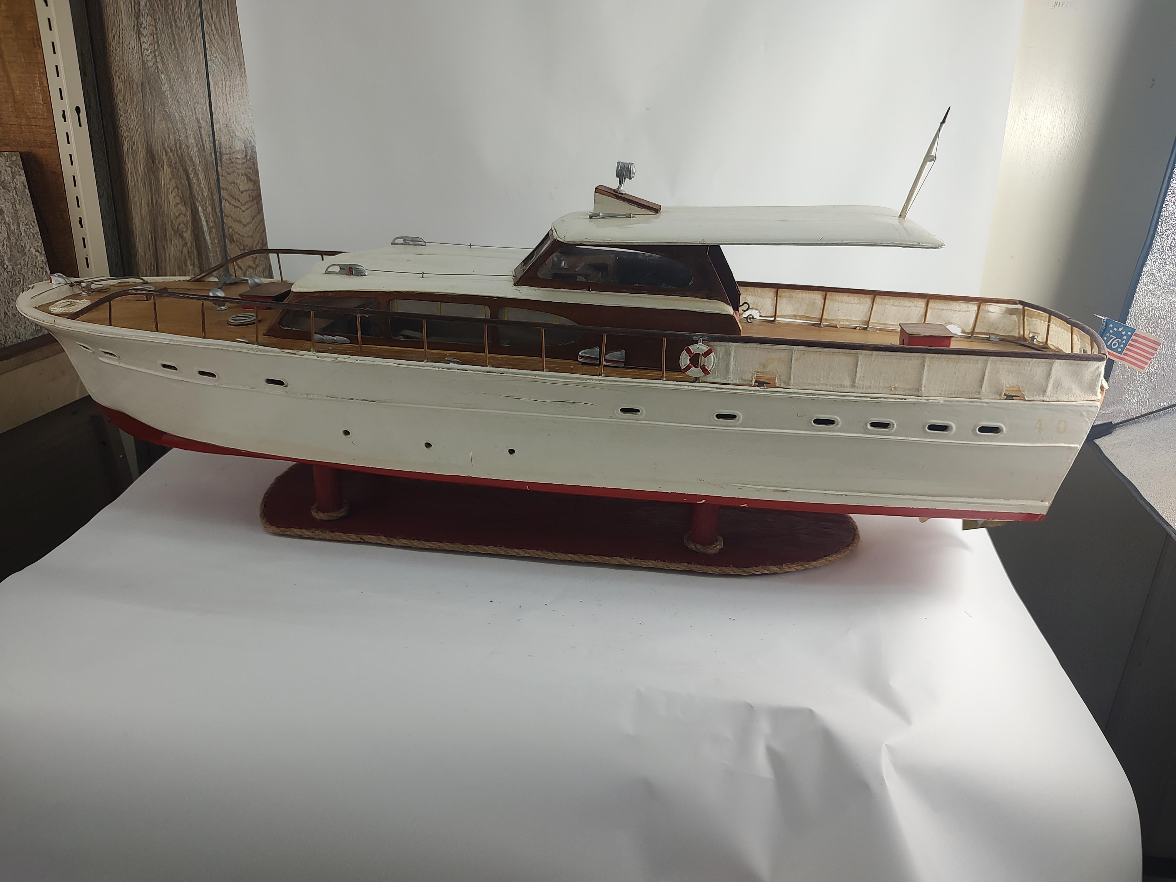 Mid Century Large Motorized Hand Made Chris Craft Cabin Cruiser C1955 For Sale 6
