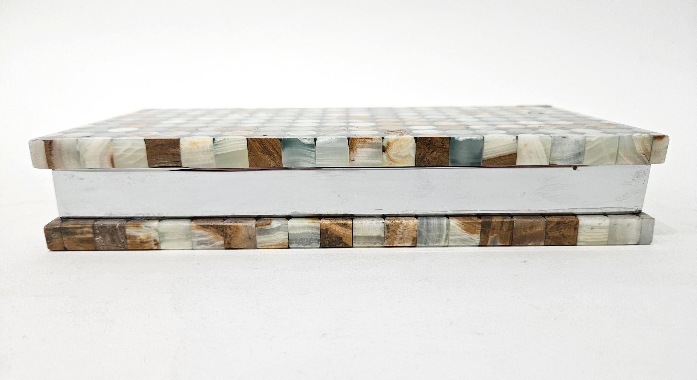 Caja grande de intarsia de piedra dura de ónice de mediados de siglo, italiana, c. 1970 en venta 5