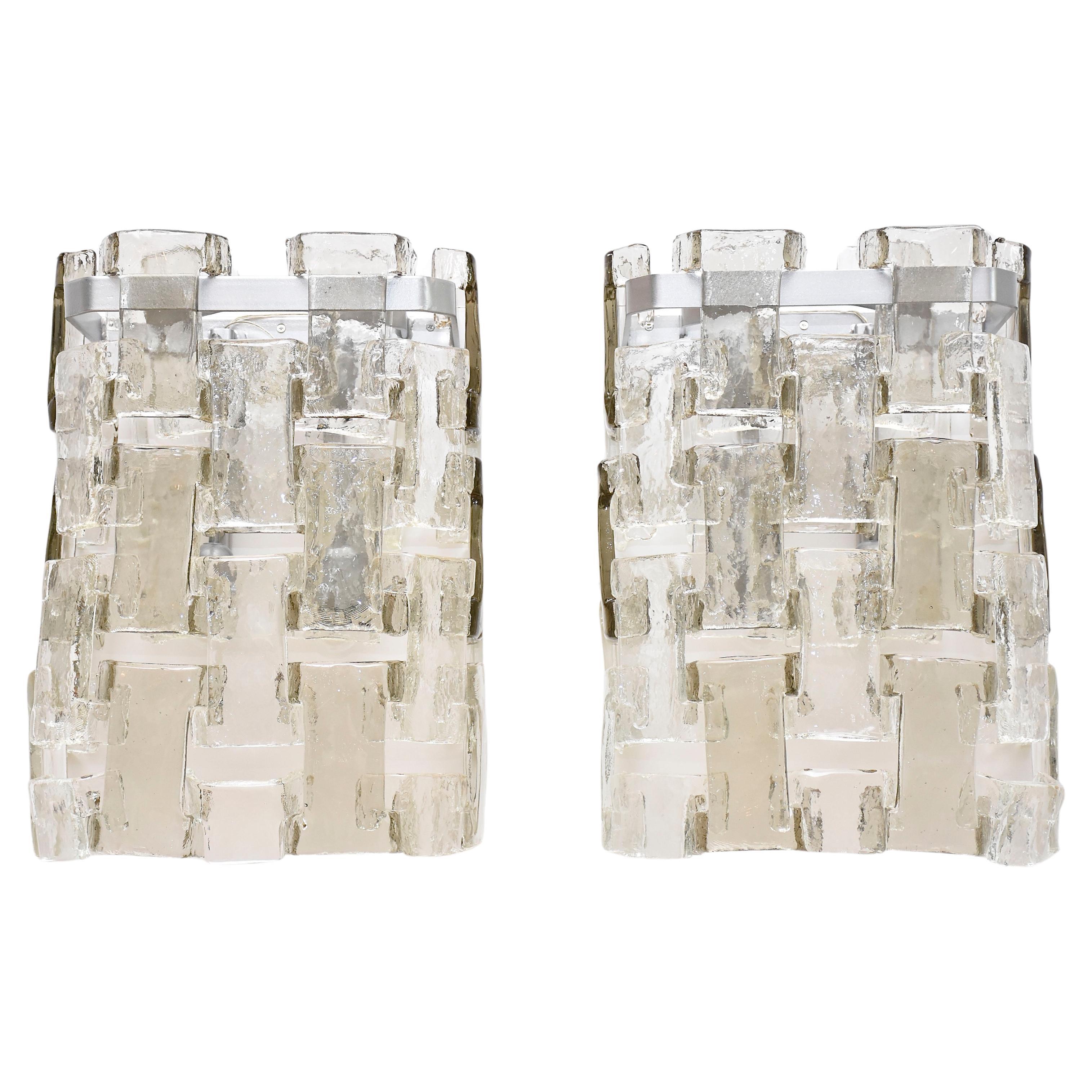Mid-century large pair of Murano wall lights by Salviati For Sale