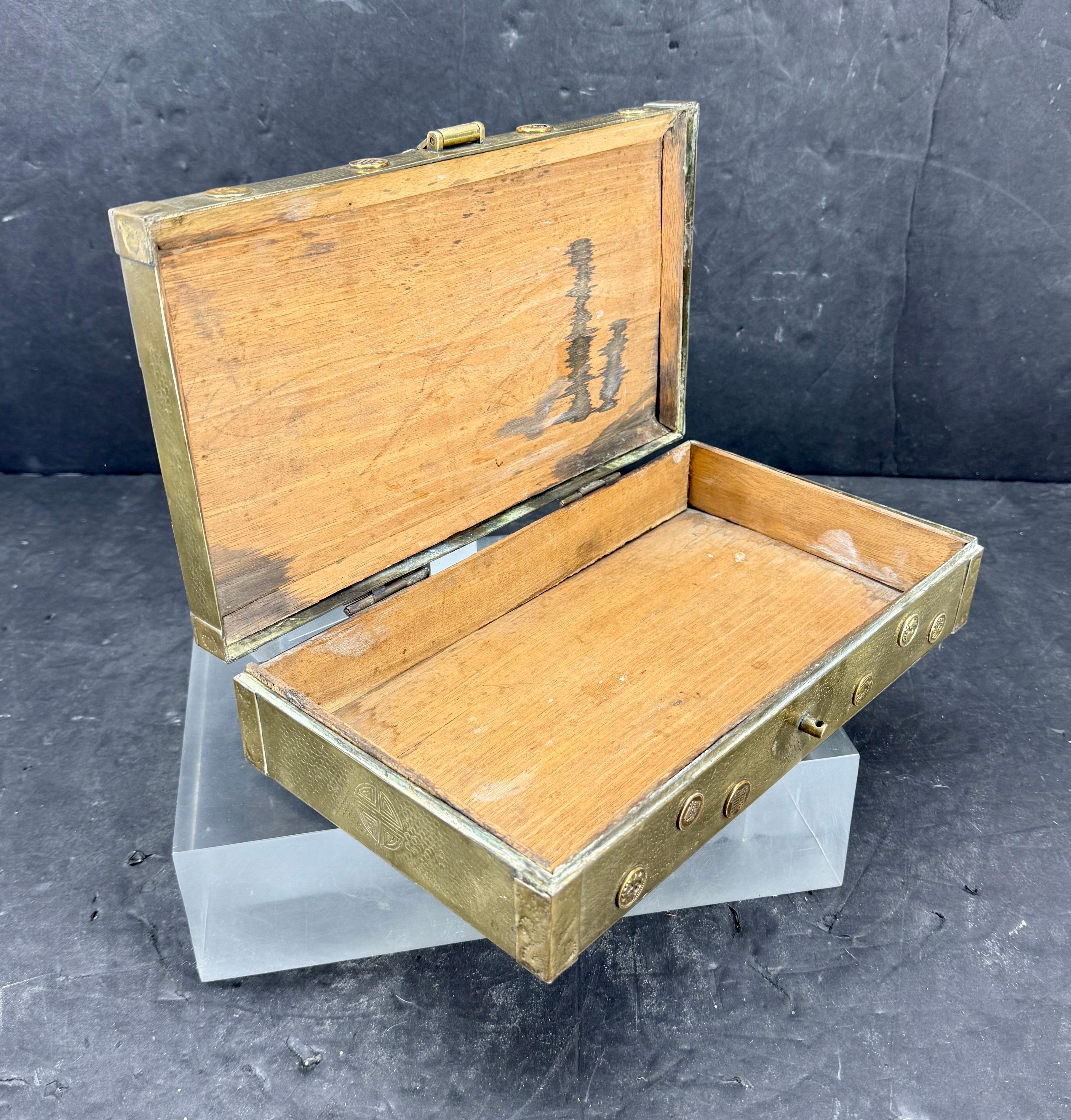 Mid-Century Large Rectangular Brass Jewelry Box, 1950er Jahre im Angebot 2