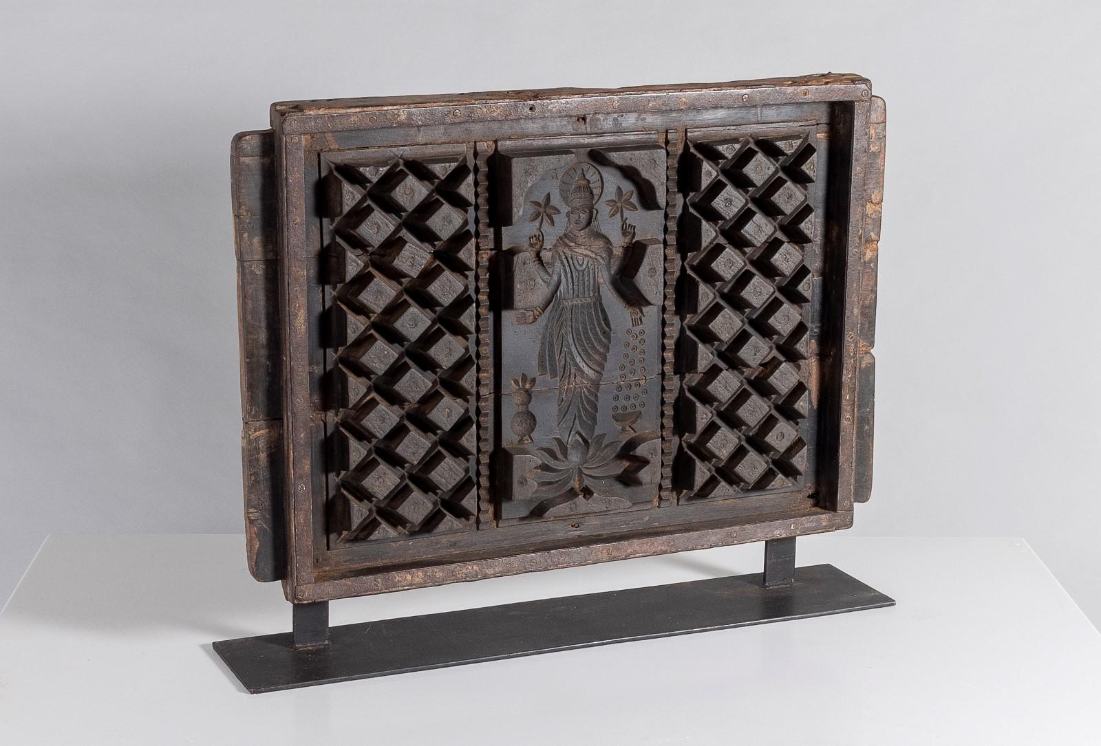 An impressive large scale sculptural wooden shelf art with good form and a beautiful rich warm dark wood colour tone.   These would have been originally carved for use as plaster moulds for producing decorative wall plaques.  Hand carved symmetrical