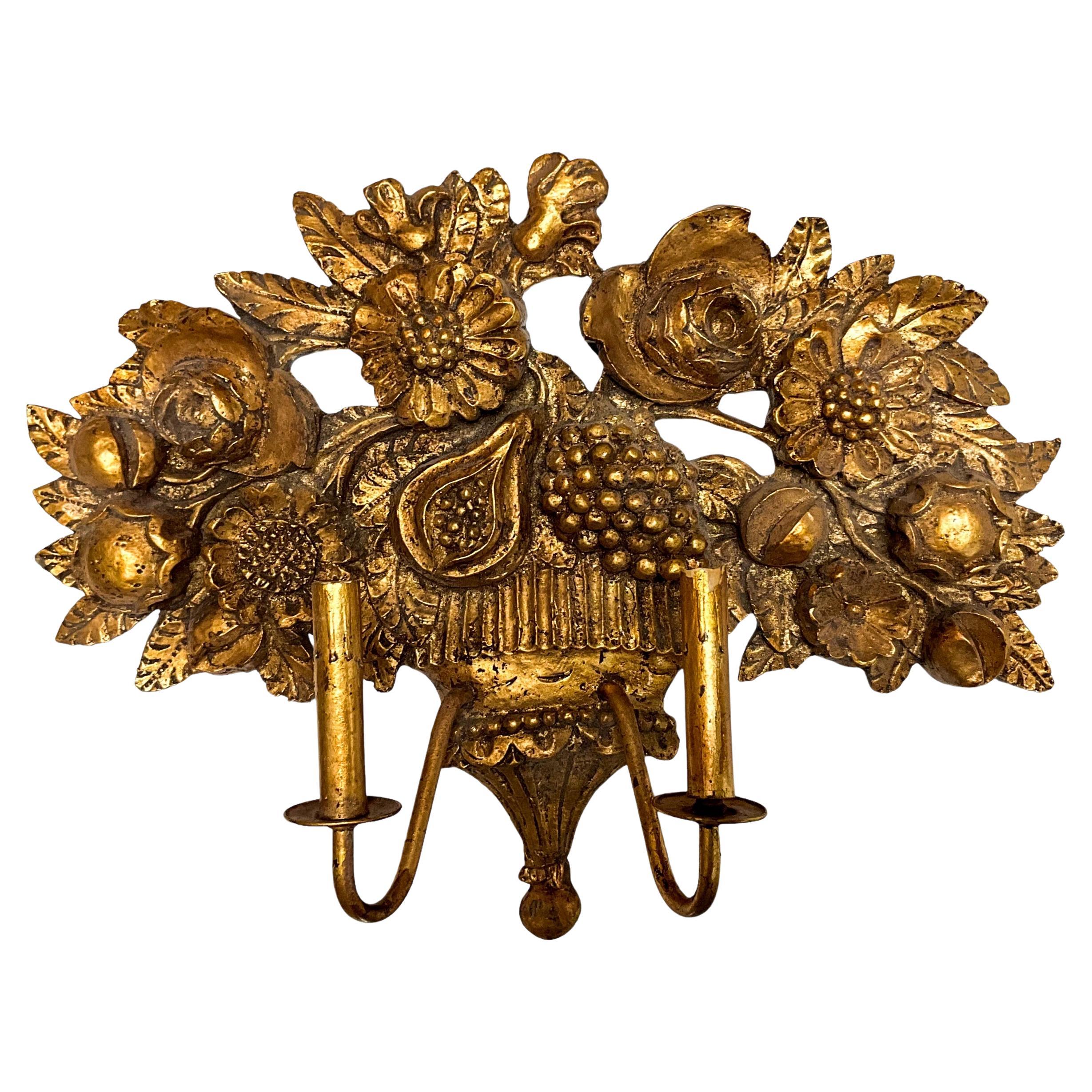 Applique de style Régence italienne du milieu du siècle dernier en plâtre moulé et gesso doré  en vente