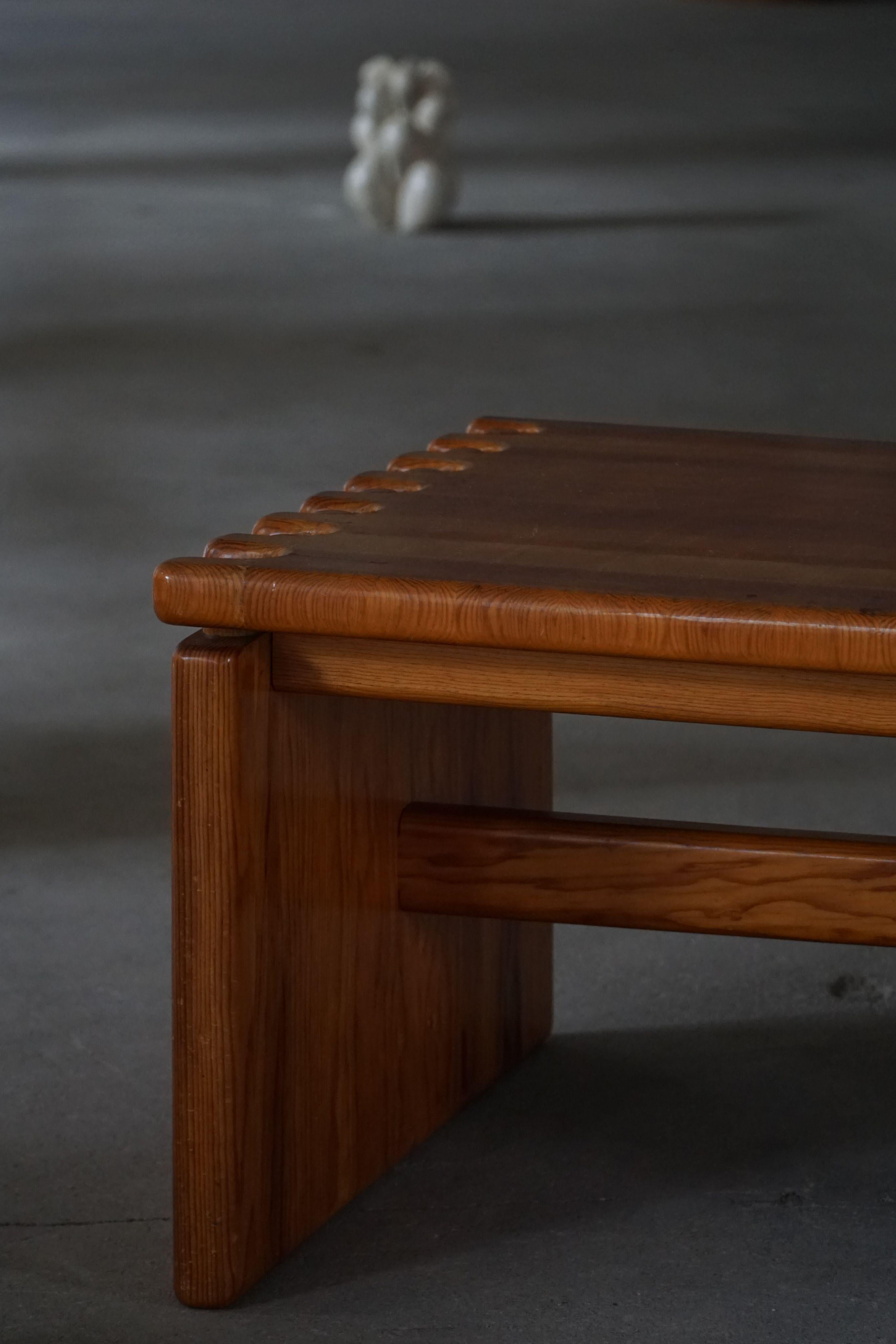 Mid Century Large Solid Rectangular Coffee Table in Pine, Danish Modern, 1960s For Sale 2