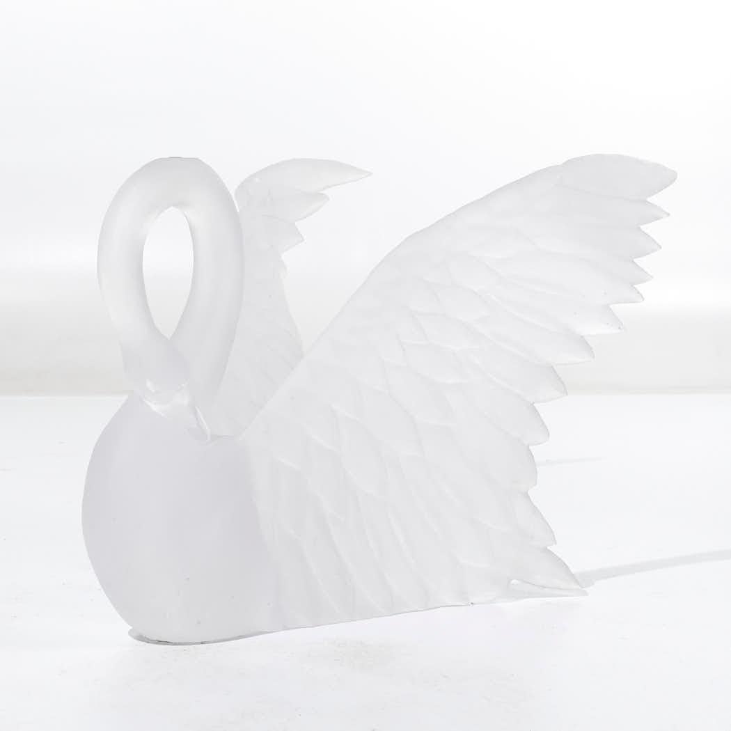 Mid-Century moderno Figurina di cigno grande di metà secolo in vendita