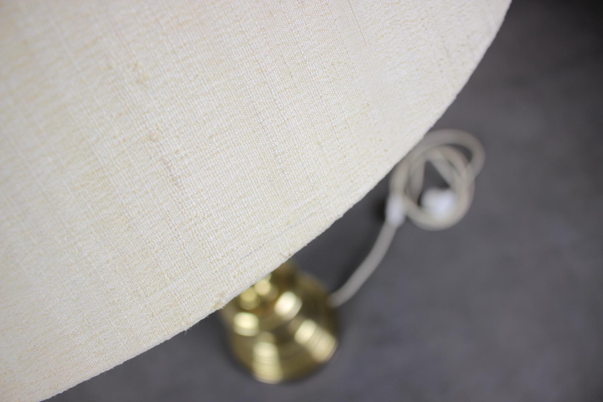 Lámpara de mesa grande de mediados de siglo, Checoslovaquia, años 70 Latón en venta