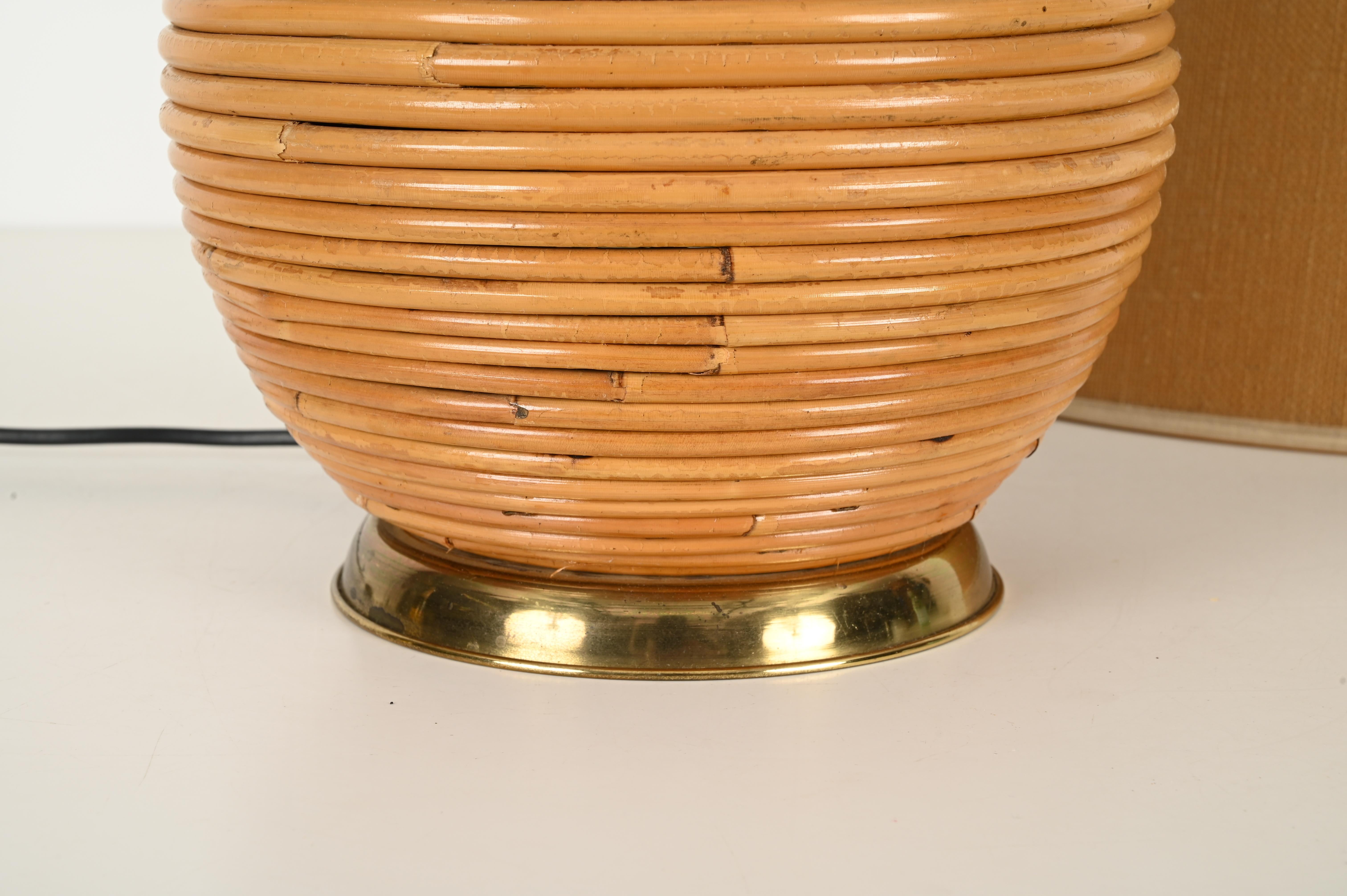 Grande lampe de table du milieu du siècle en rotin et laiton par Vivai del Sud, Italie 1970 en vente 3