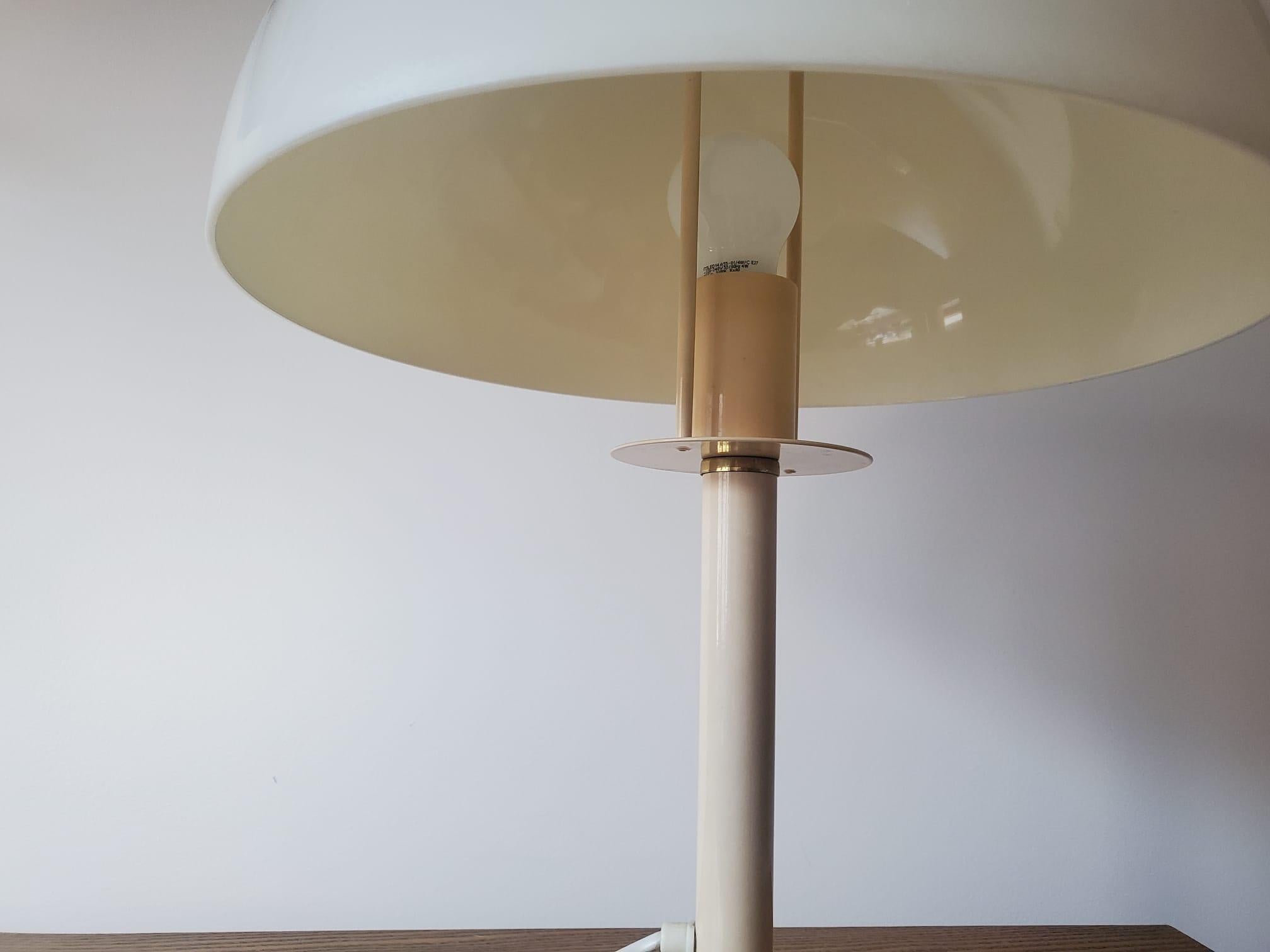 Lacquered Mid Century Large Table Lamp Mushroom, Italy, 1970s