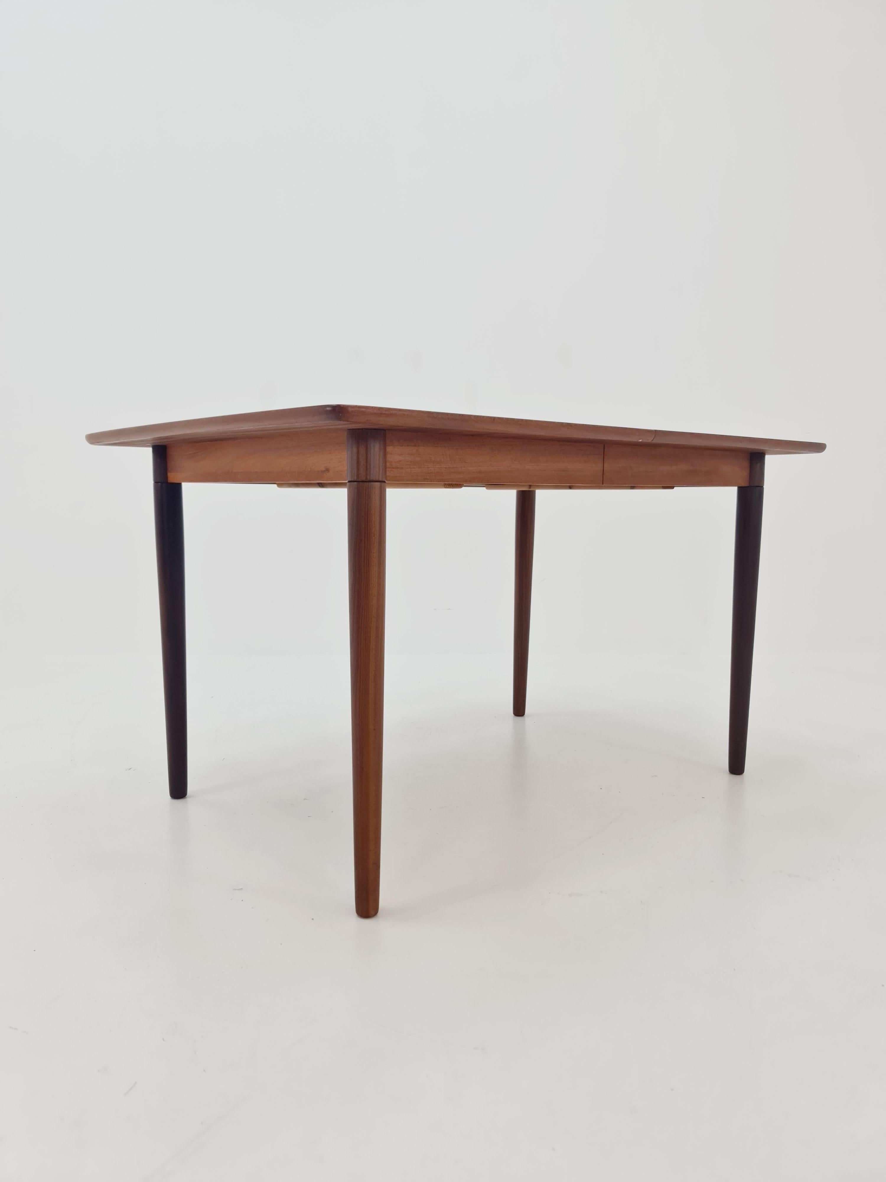 MId Century Large  teak Dining Table By Gustav Bahus , Norway  For Sale 1