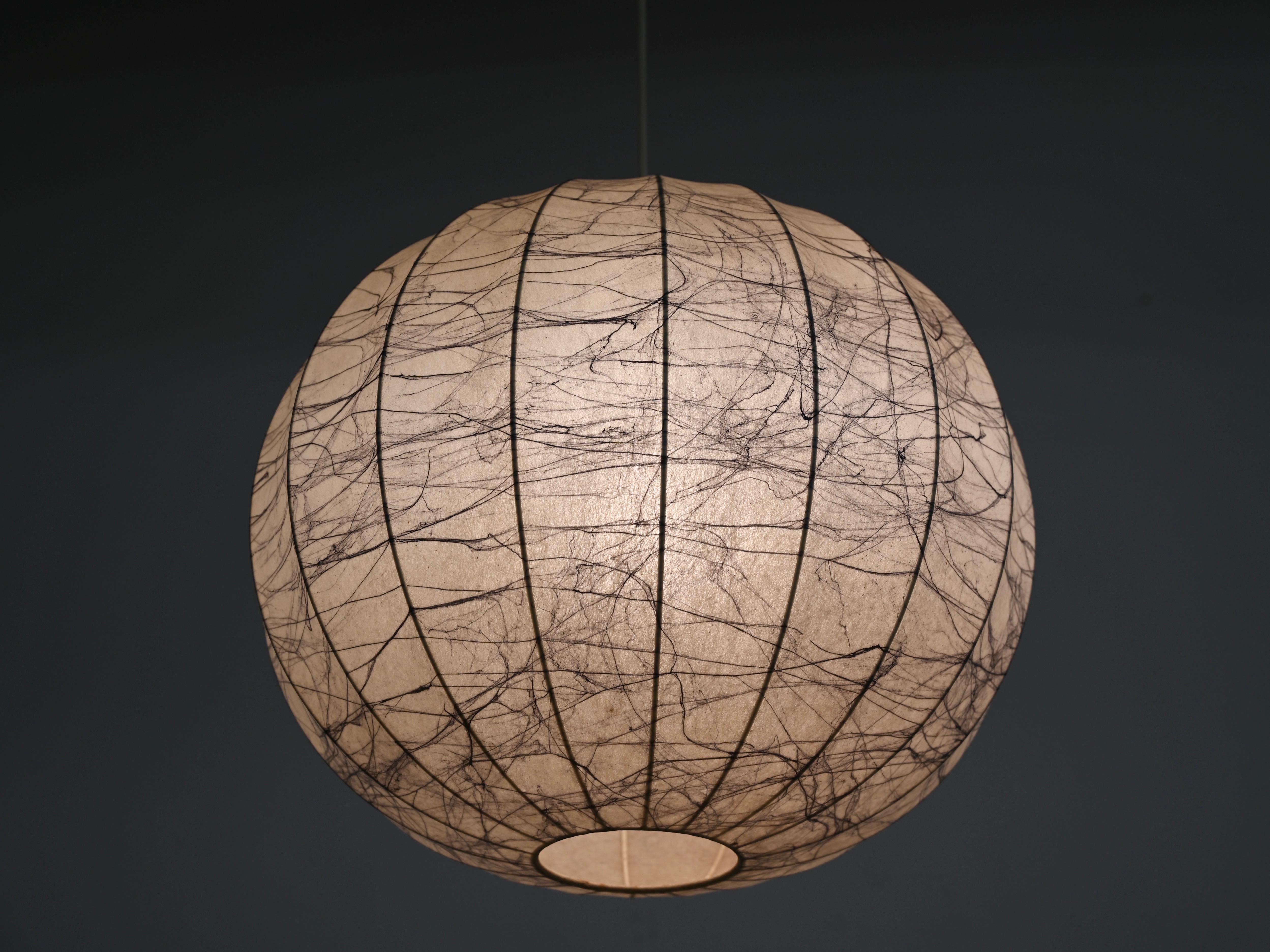 Mid-Century Large Veined Beige Cocoon Pendant by Castiglioni, Italy 1960s 3