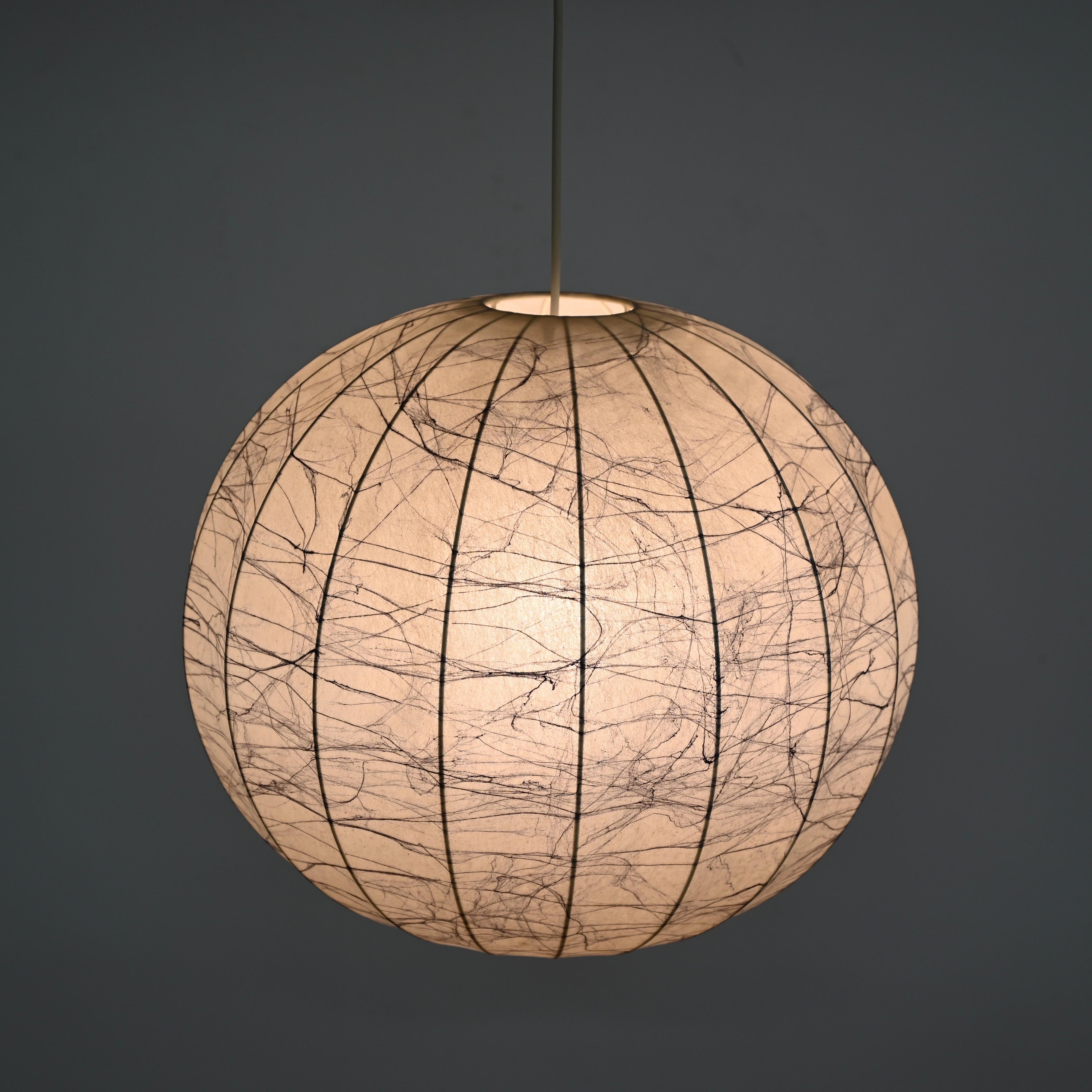 Hand-Crafted Mid-Century Large Veined Beige Cocoon Pendant by Castiglioni, Italy 1960s