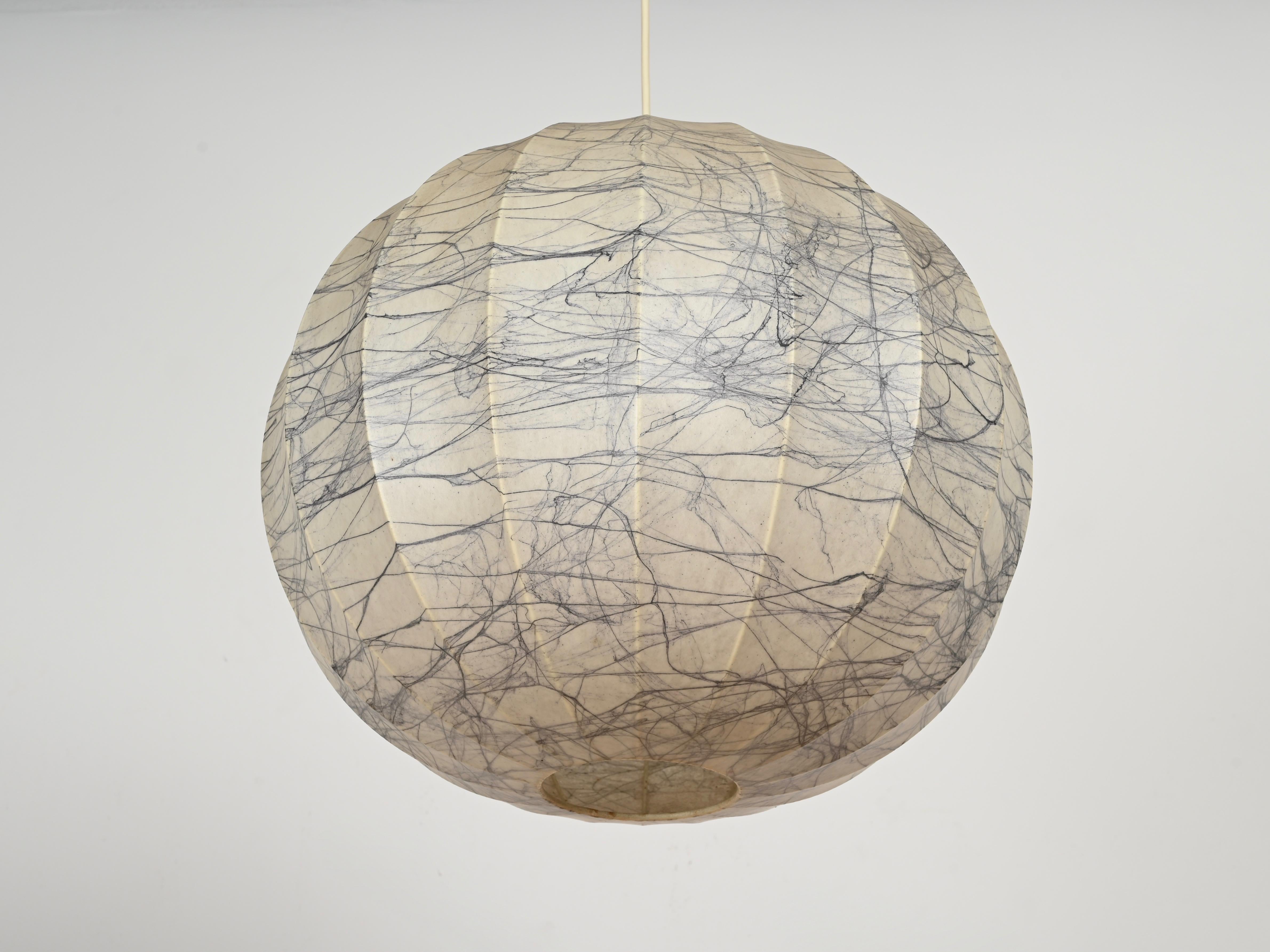 Mid-Century Large Veined Beige Cocoon Pendant by Castiglioni, Italy 1960s 1