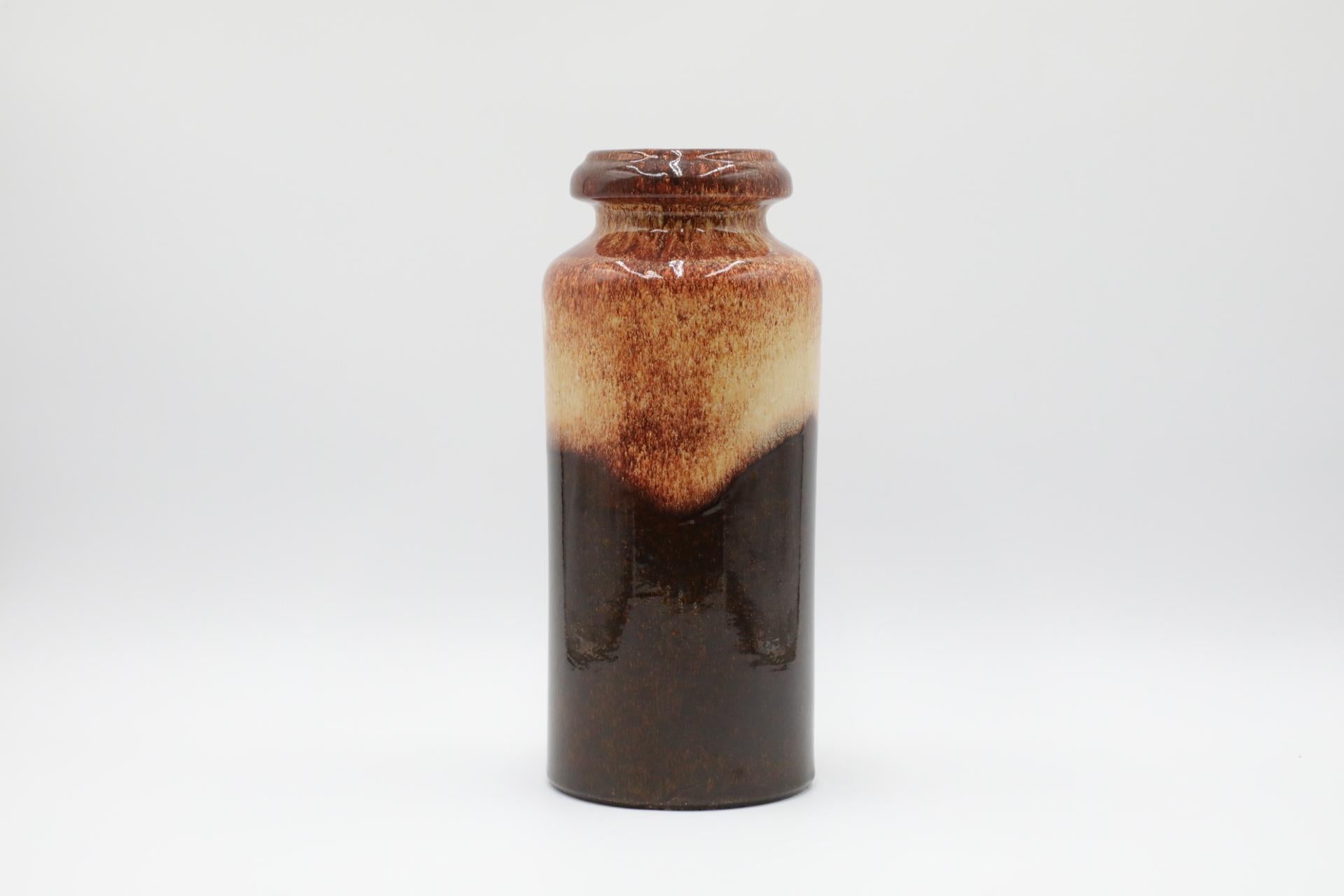 Vase en céramique de l'Allemagne de l'Ouest du milieu du siècle dernier Bon état - En vente à Los Angeles, CA
