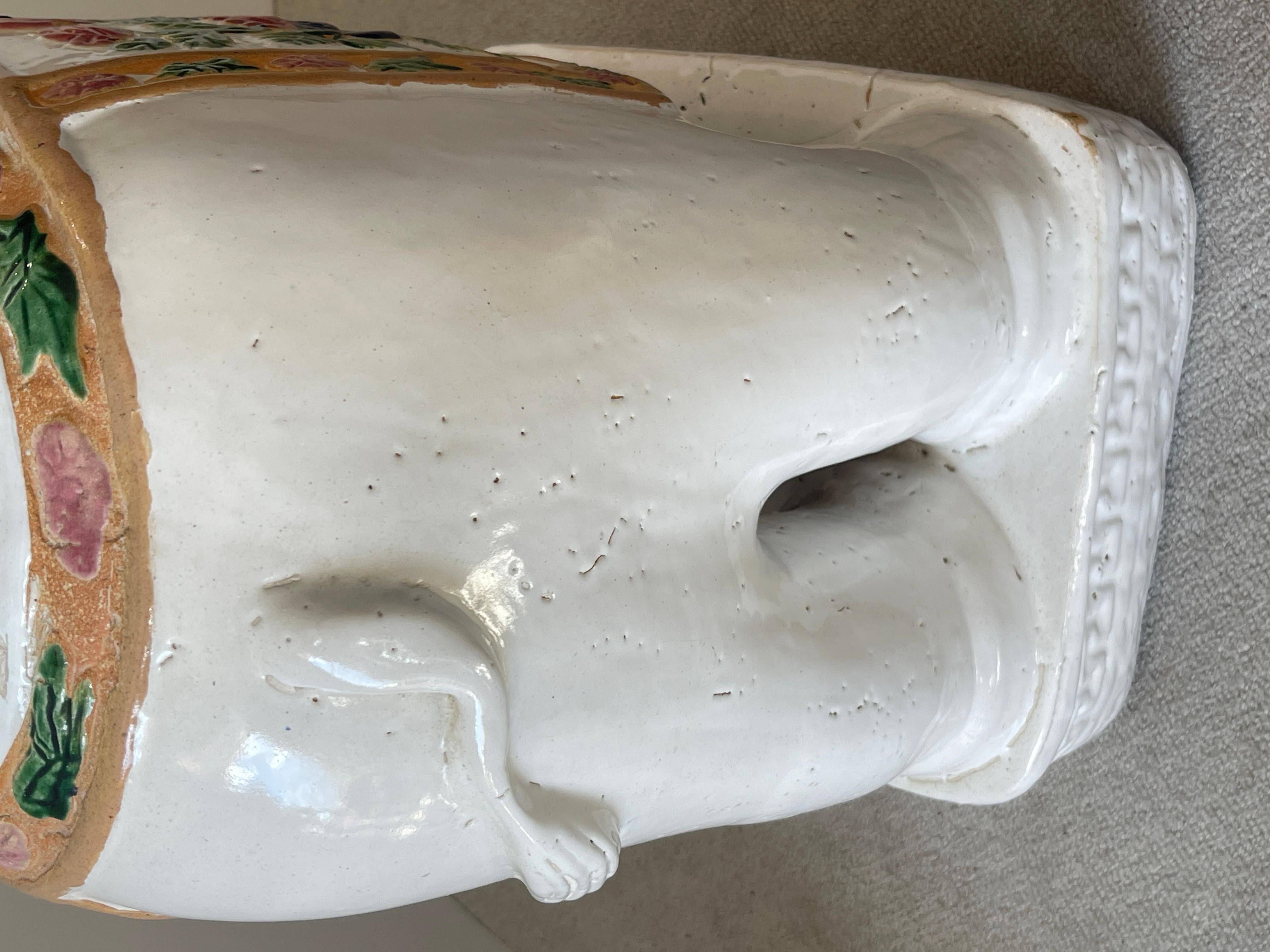 Grand tabouret de jardin Éléphant blanc du milieu du siècle Siège de jardin en terre cuite émaillée en vente 5
