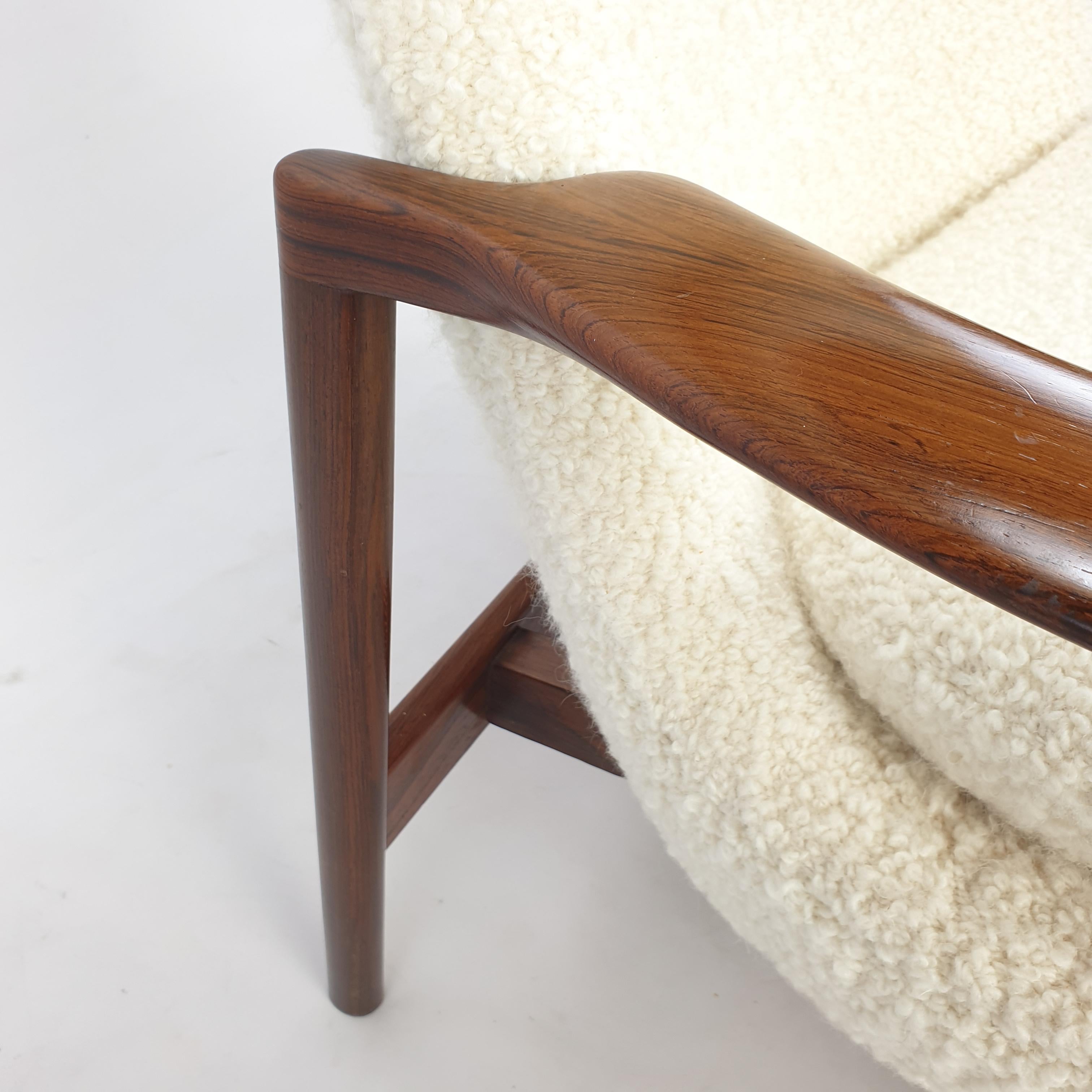 Chaise longue à grand dossier à ailettes du milieu du siècle dernier par Ib Kofod-Larsen, Danemark, années 1950 en vente 3