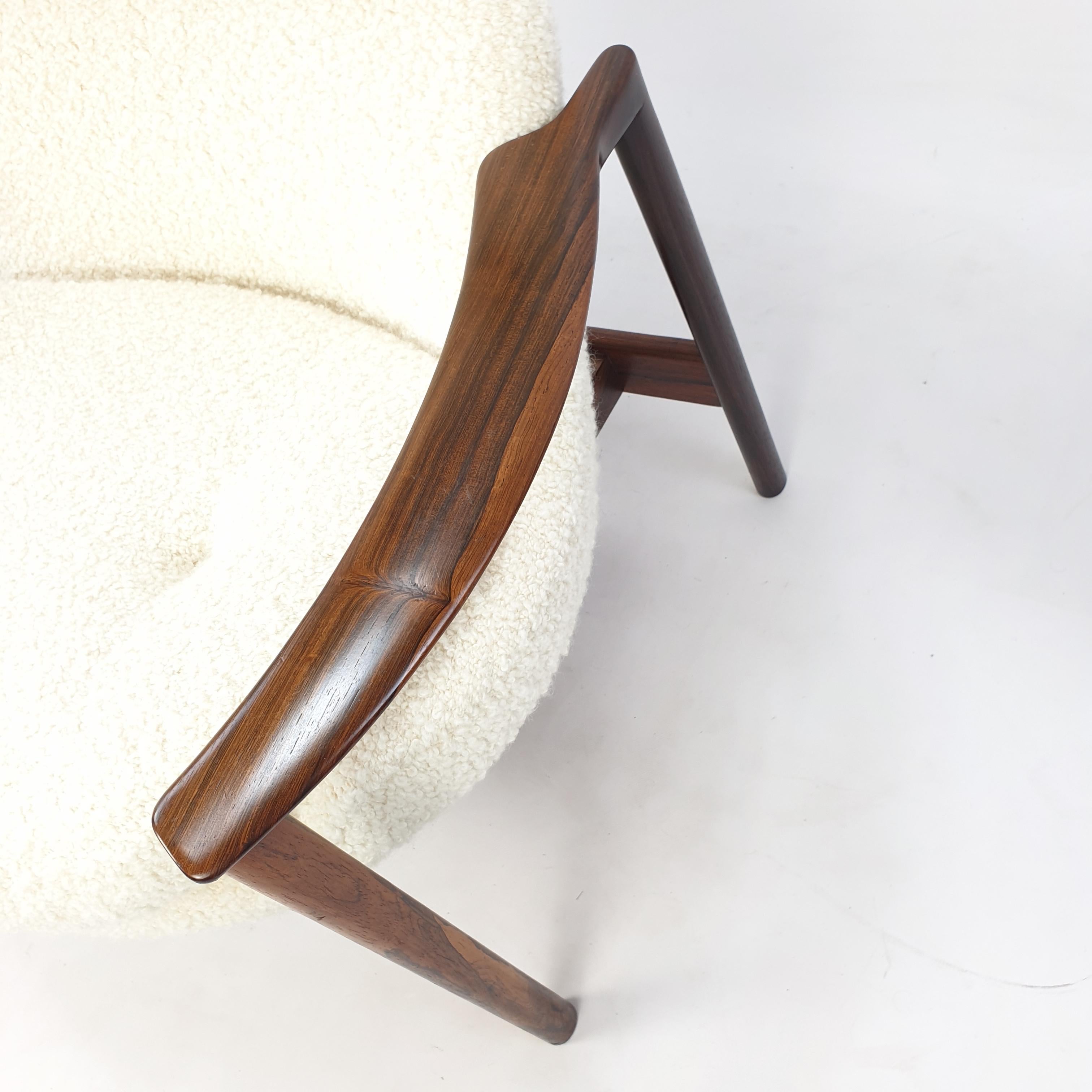 Mid Century Large Wing Back Lounge Chair by Ib Kofod-Larsen, Denmark 1950's For Sale 1