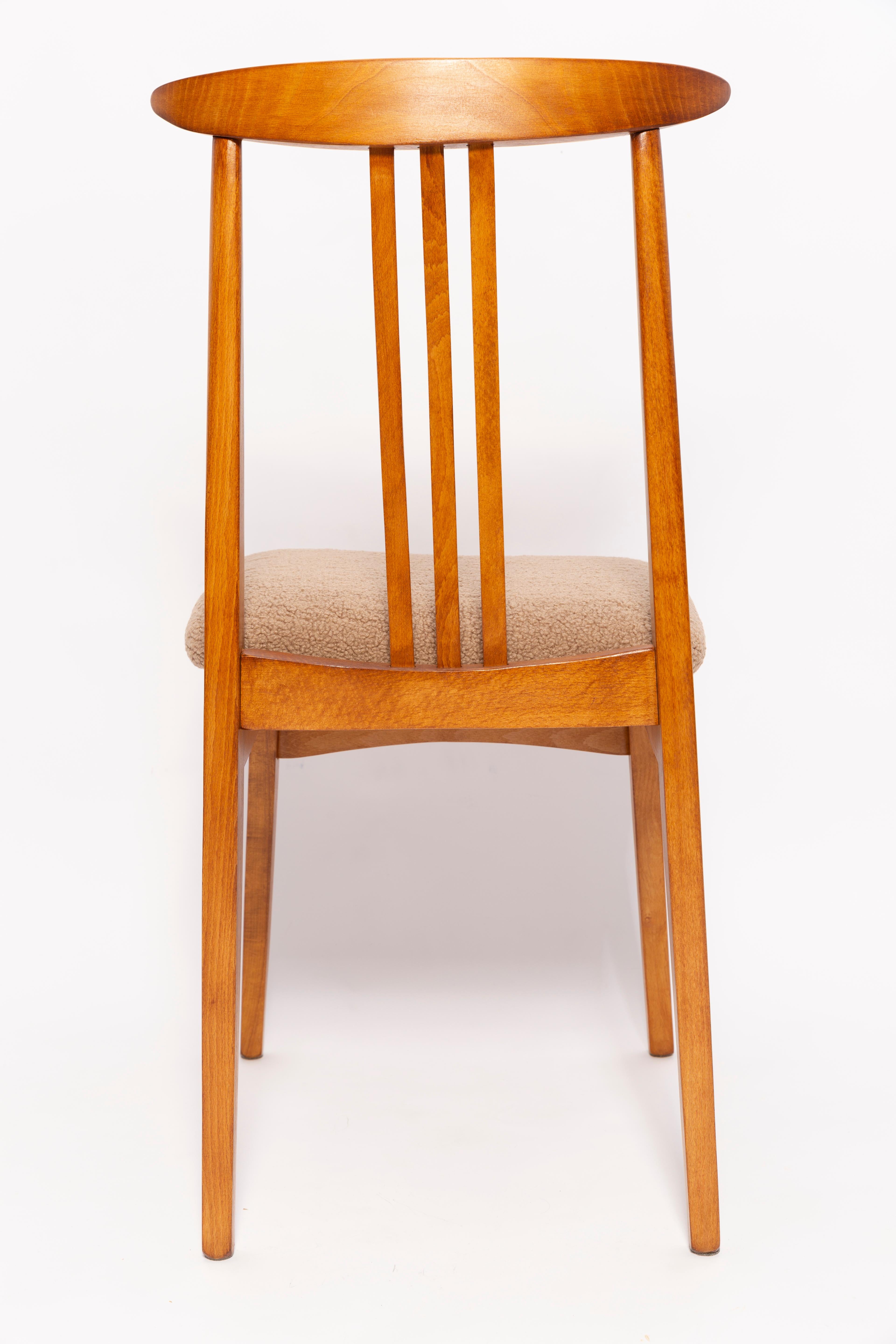 Polish Mid-Century Latte Boucle Chair, Medium Wood, M. Zielinski, Europe 1960s For Sale
