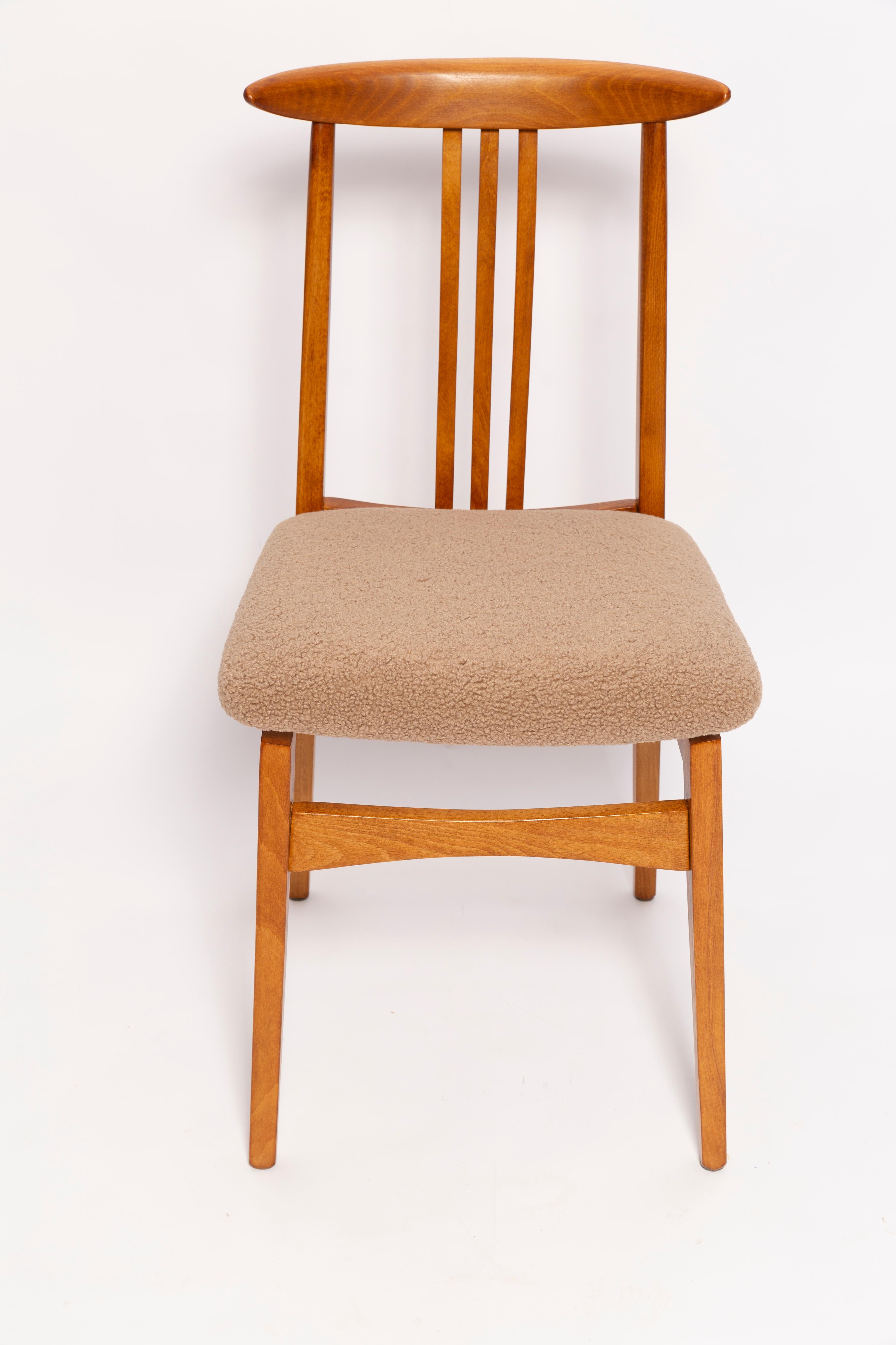 Bouclé Mid-Century Latte Boucle Chair, Medium Wood, M. Zielinski, Europe 1960s For Sale