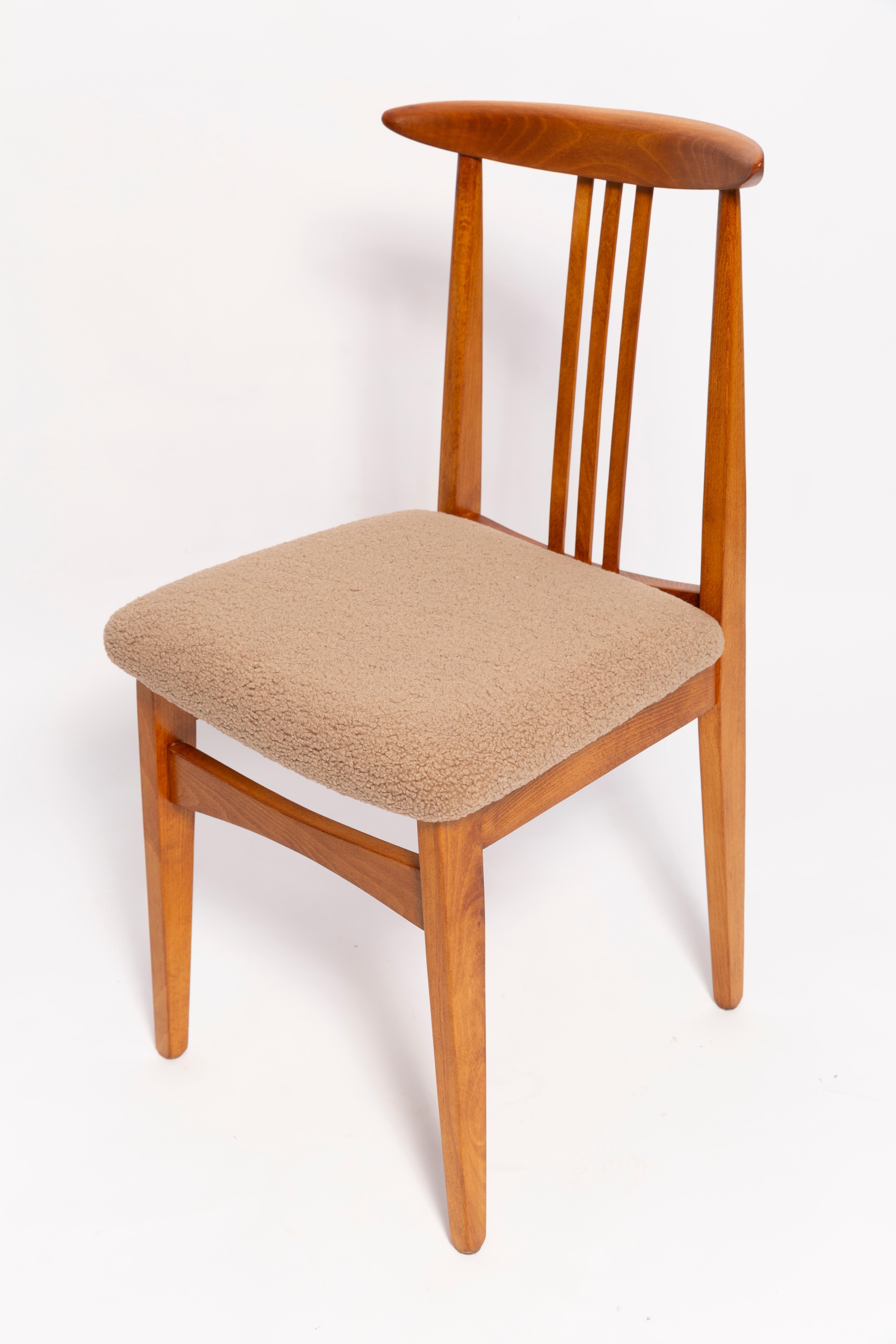 Mid-Century Latte Boucle Chair, Medium Wood, M. Zielinski, Europe 1960s For Sale 1