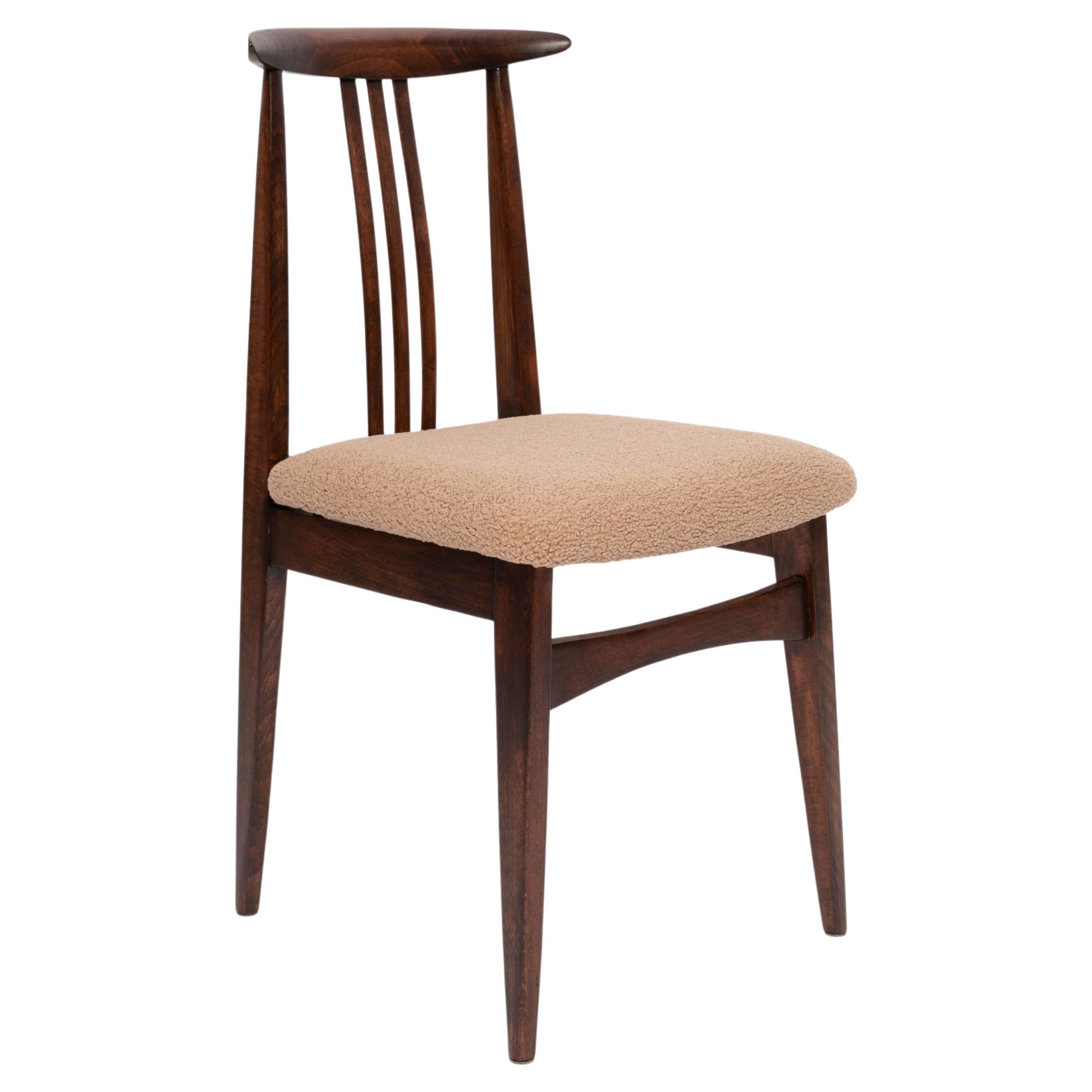 Mid Century Latte Boucle Chair, Walnut Wood, M. Zielinski, Europe, 1960s For Sale