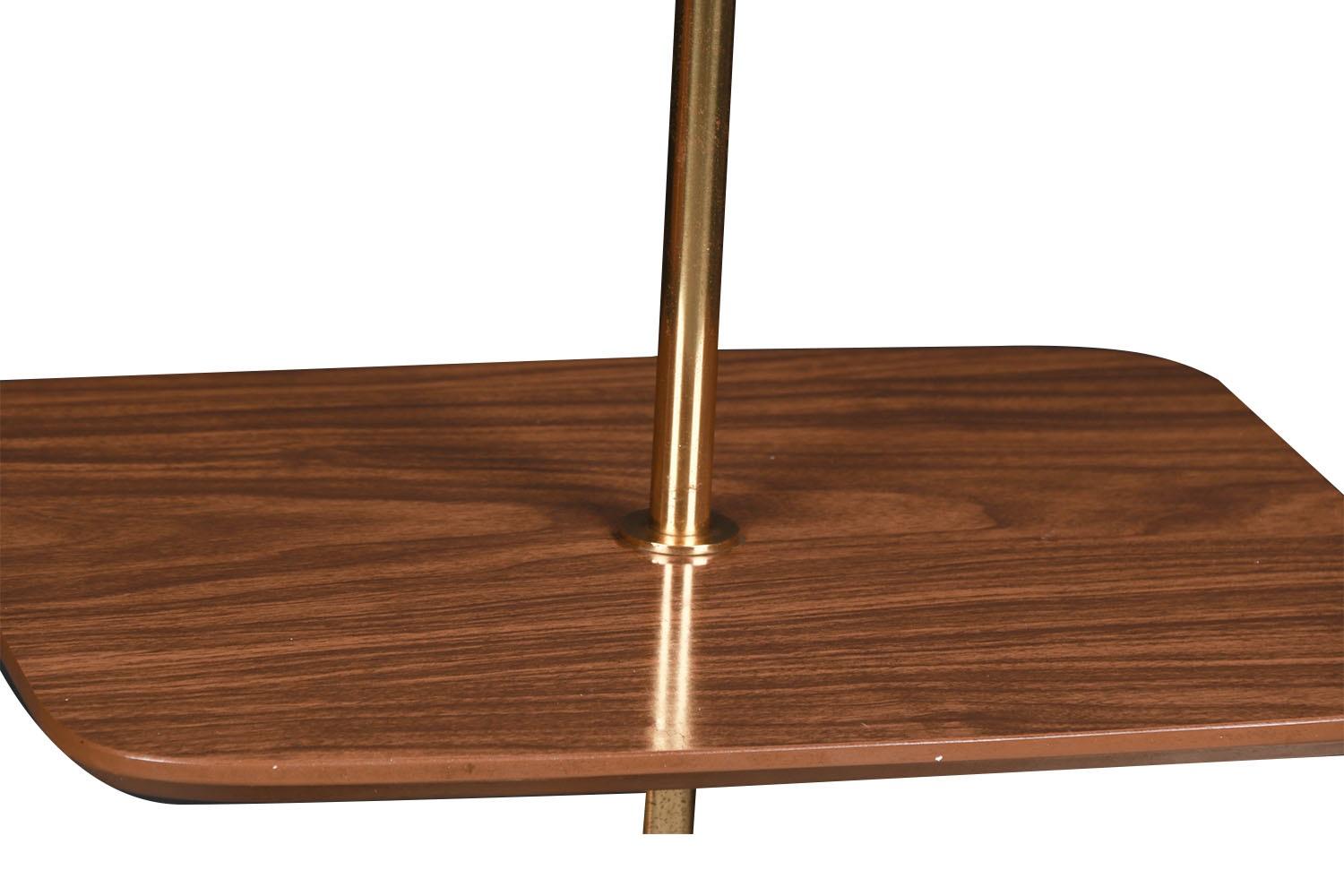 Midcentury Laurel Brass Floor Table Lamps Pair In Good Condition For Sale In Baltimore, MD
