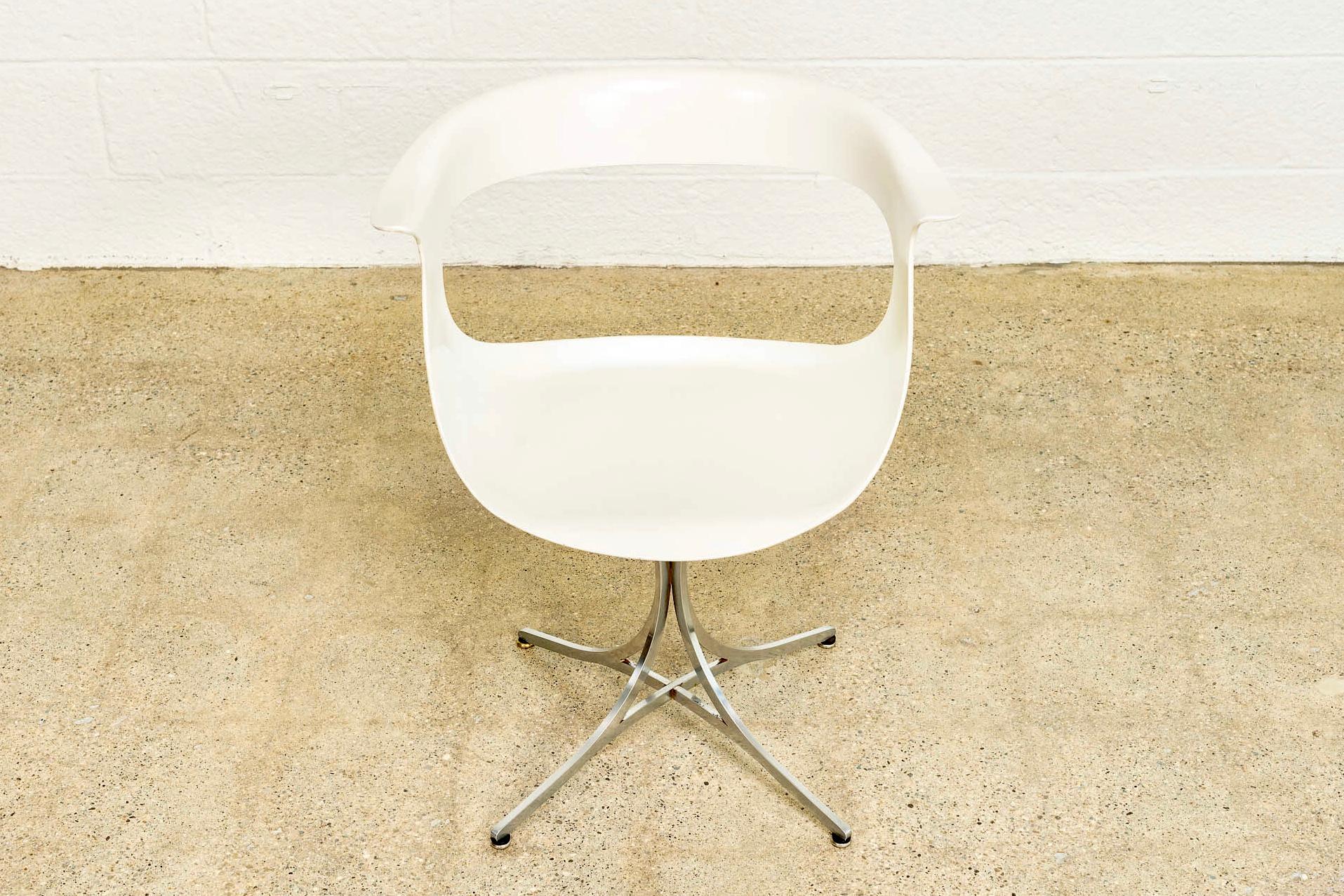 Midcentury Laverne White Fiberglass and Chrome Lotus Armchair, 1950s For Sale 3