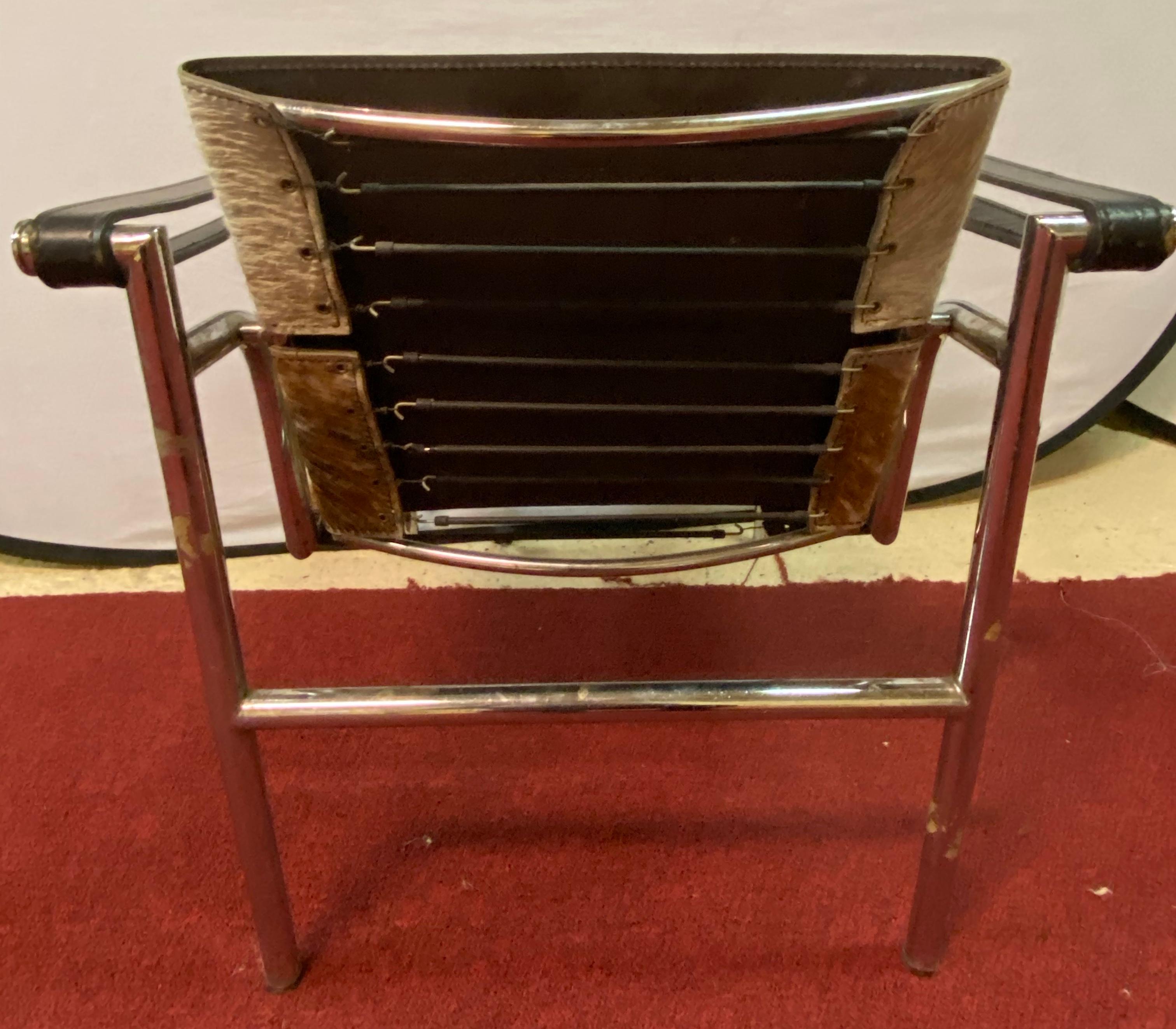 Pair of Mid-Century Le Corbusier Style Arm/Lounge Chairs, Chrome, Leather 6