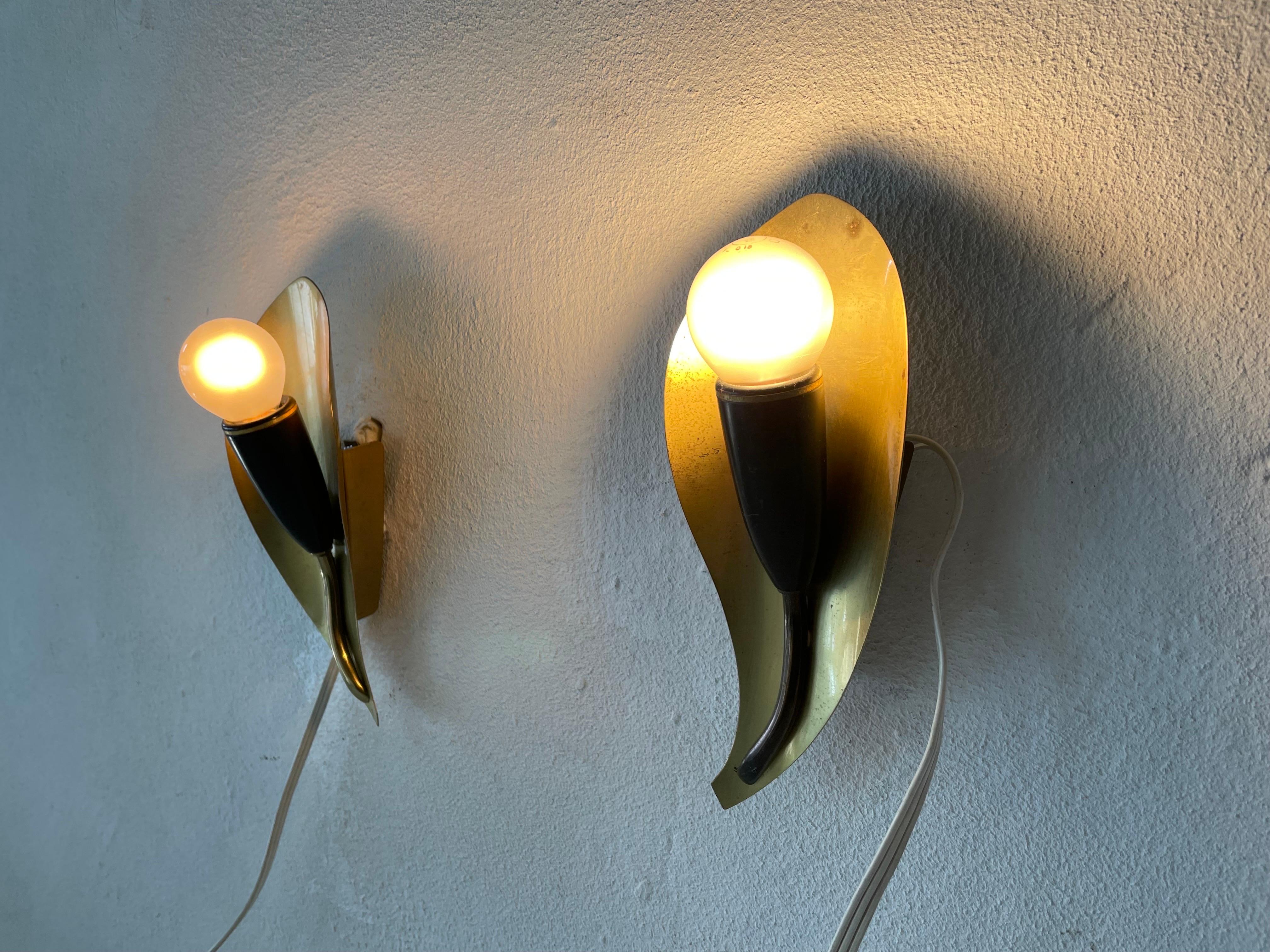 Mid-Century Leaf Shaped Pair of Brass Sconces, 1950s, Germany For Sale 4