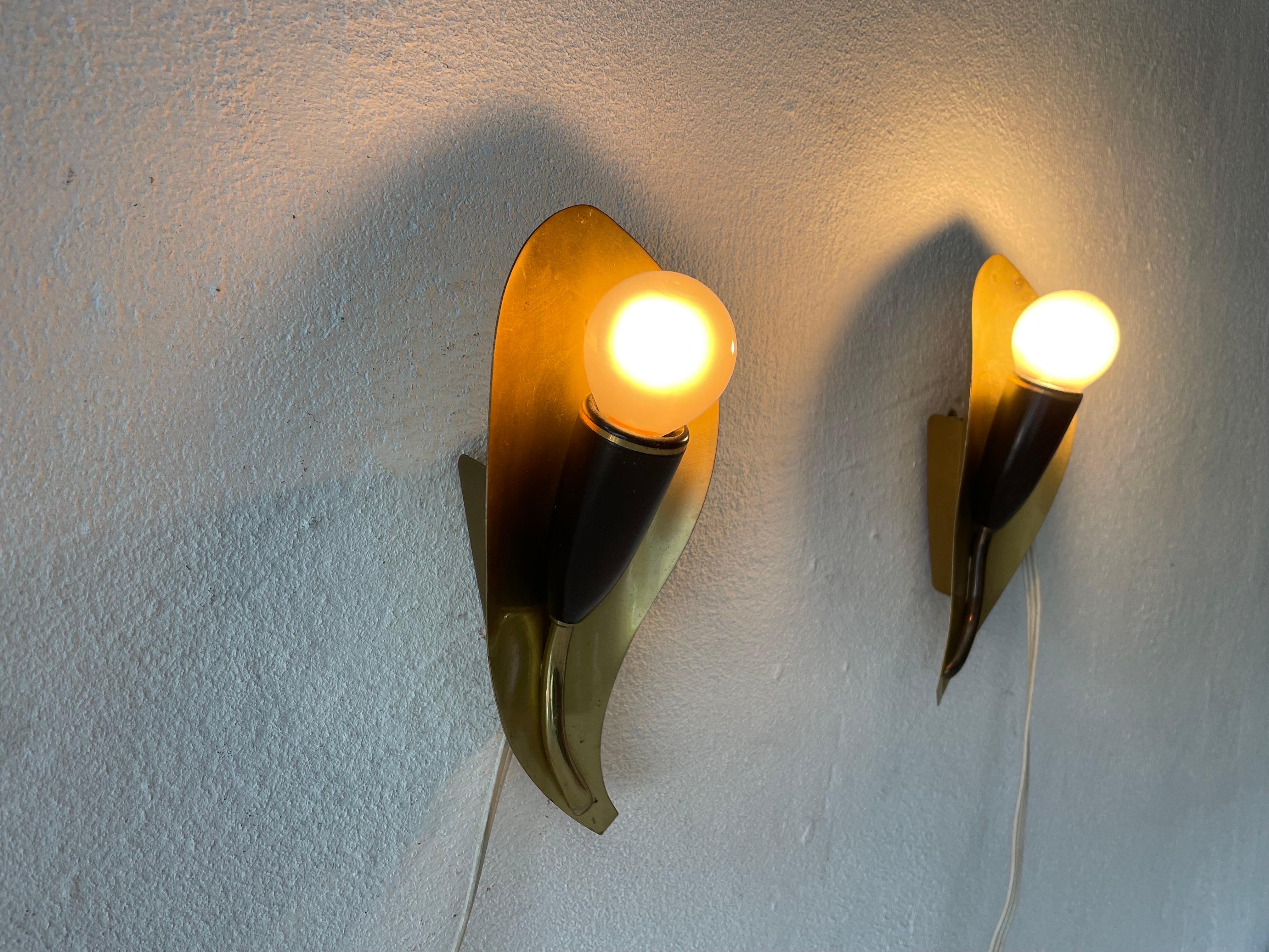 Mid-Century Leaf Shaped Pair of Brass Sconces, 1950s, Germany For Sale 5