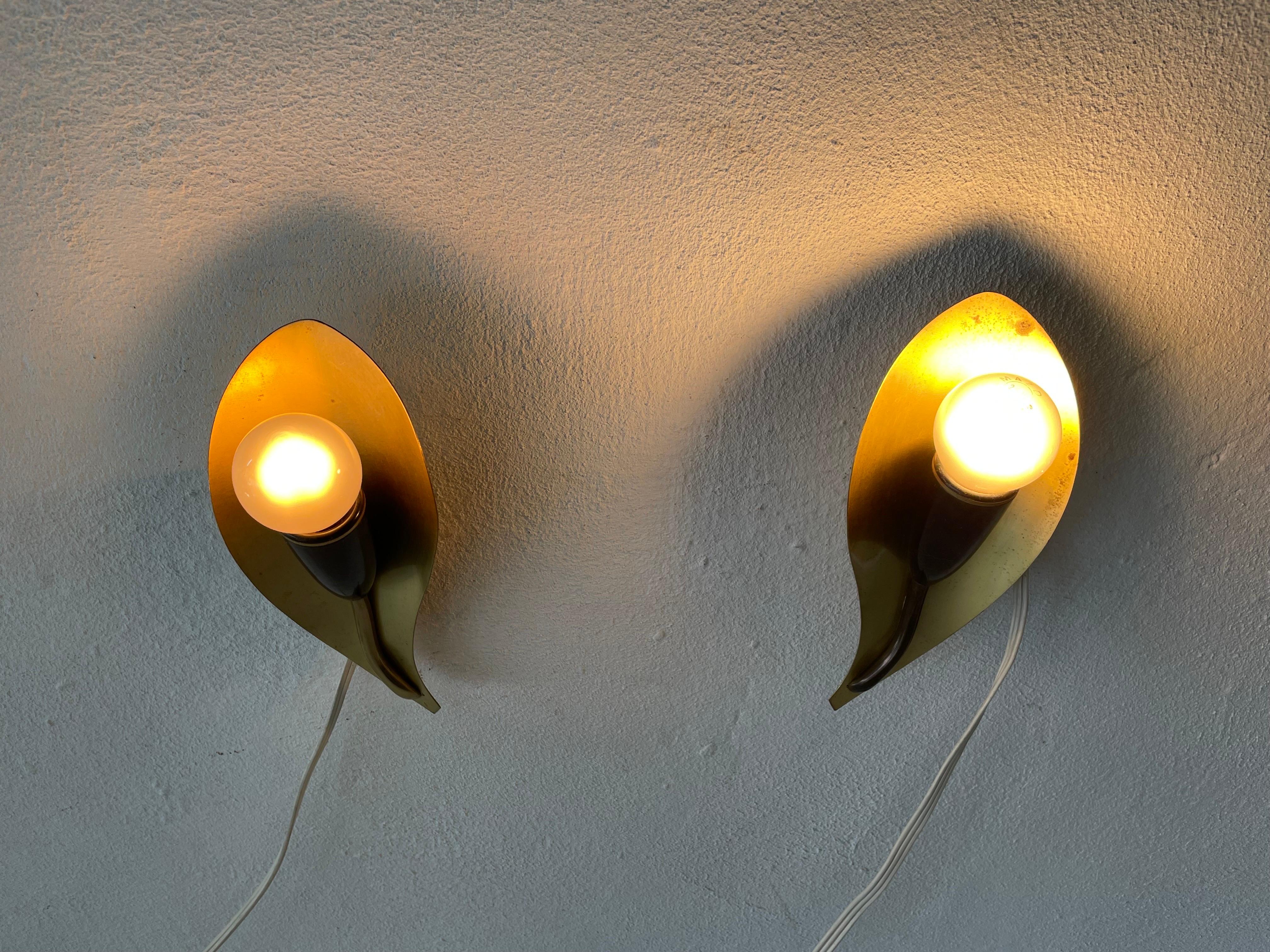 Mid-Century Leaf Shaped Pair of Brass Sconces, 1950s, Germany For Sale 6