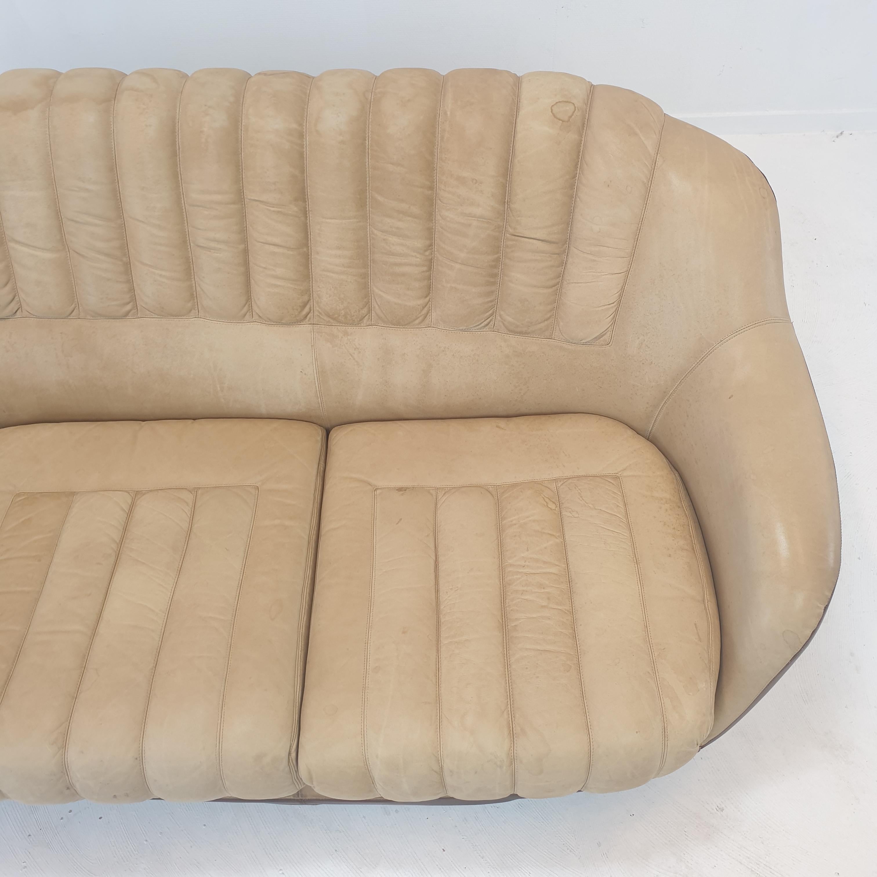 Mid Century Leather 3-Seat Club Sofa, Italy 1970's For Sale 7